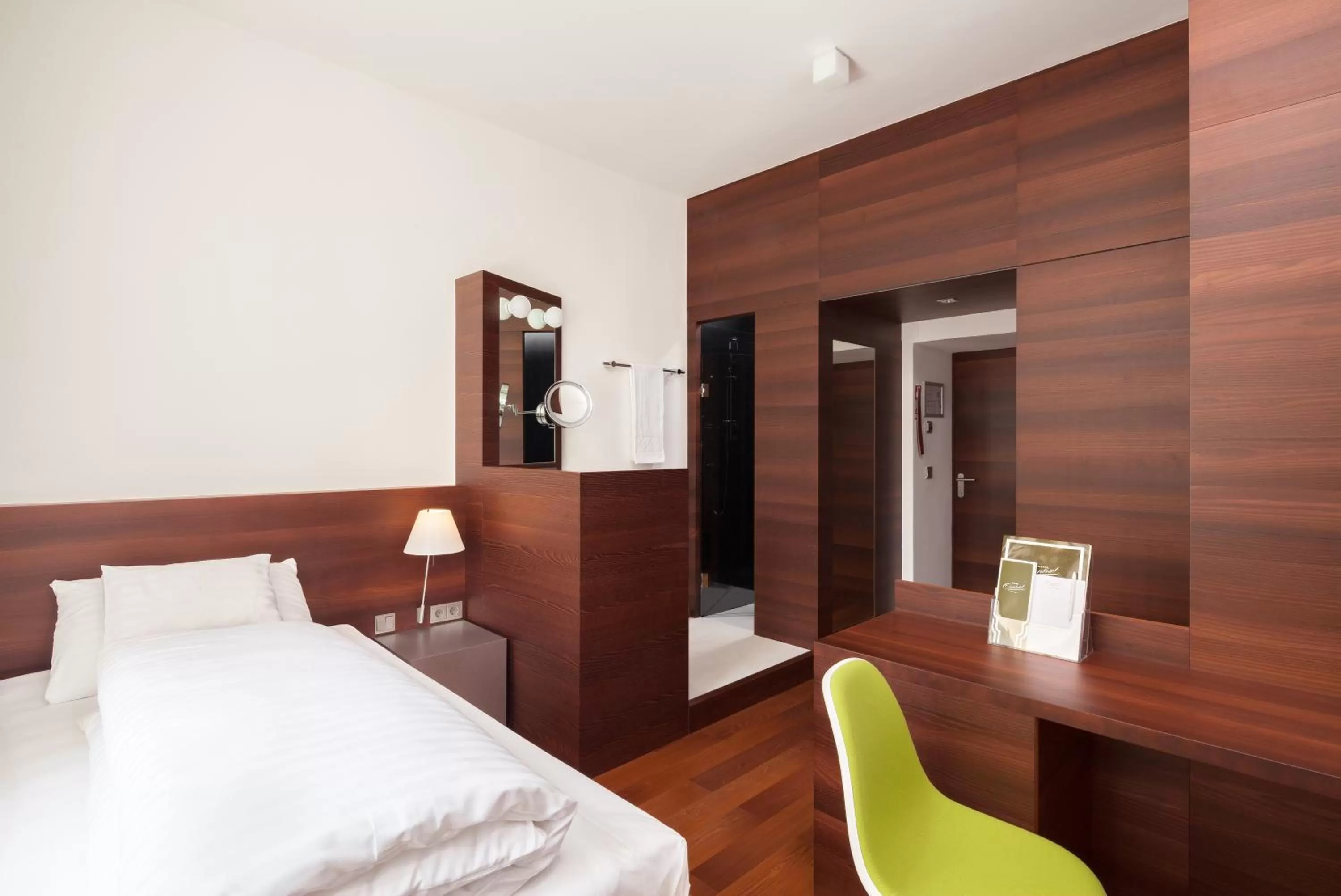Superior Single Room in Hotel Central