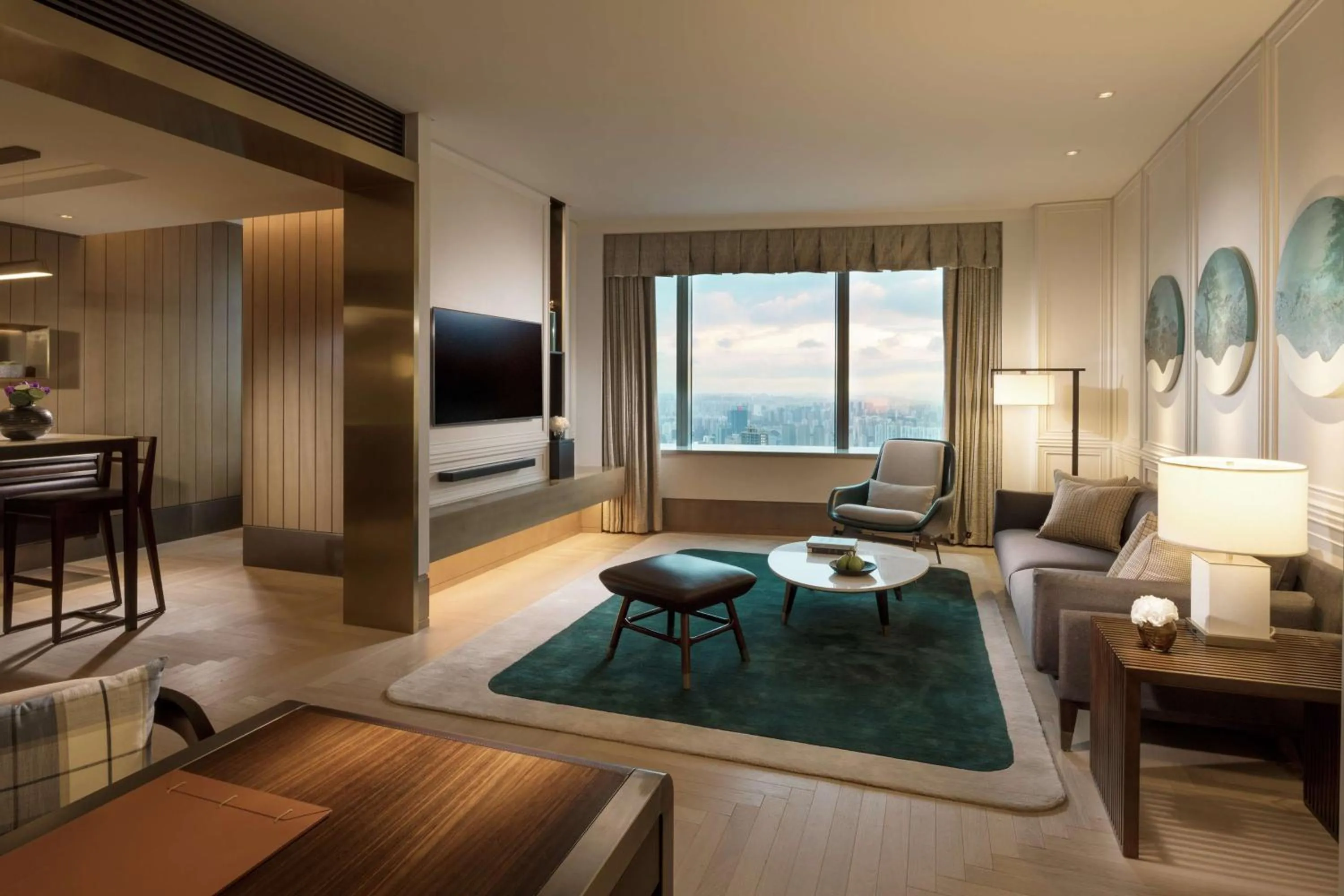 One-Bedroom King Suite in Conrad Shenyang