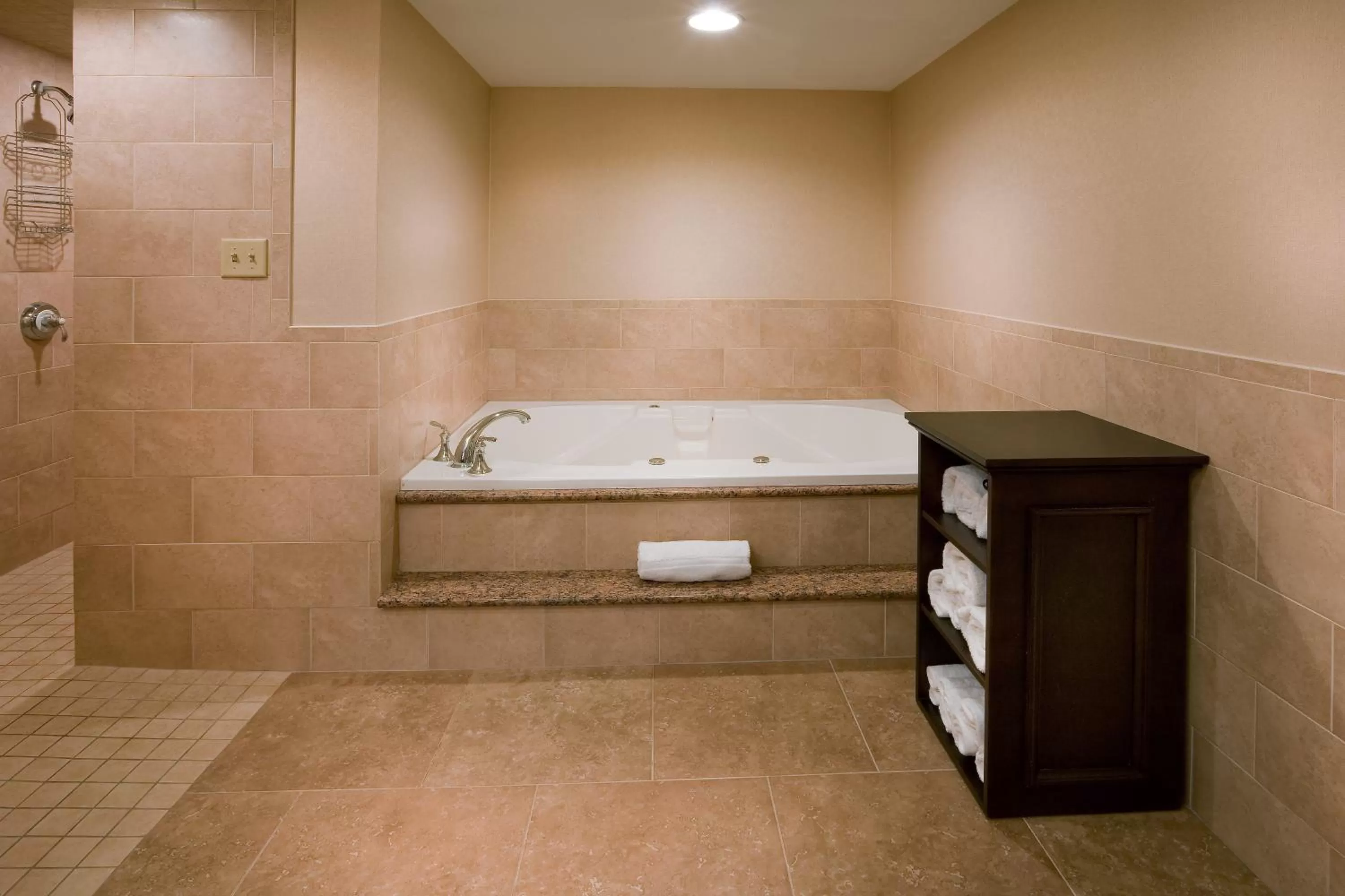 King suite - Top Floor in Holiday Inn Williamsport by IHG