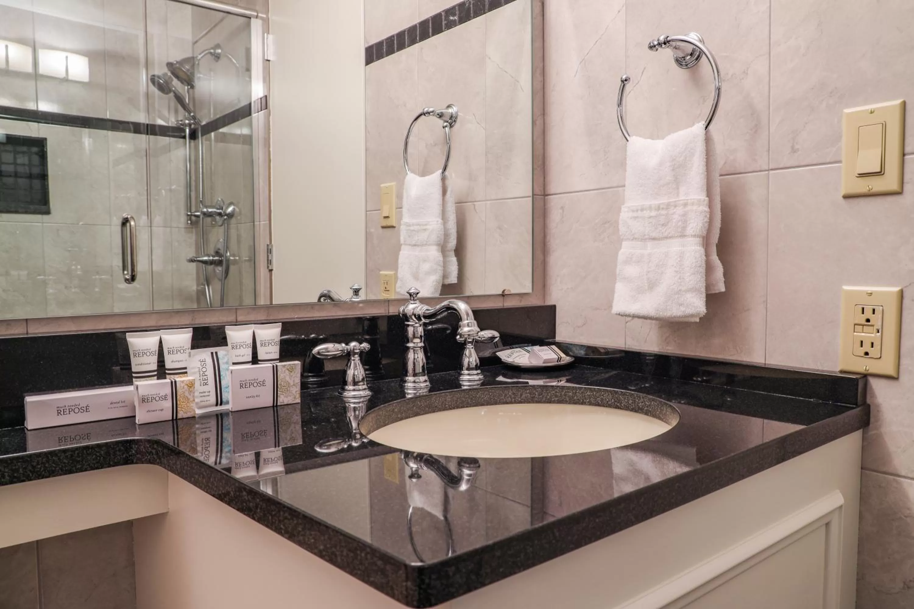 Queen Suite in The Grand Resort