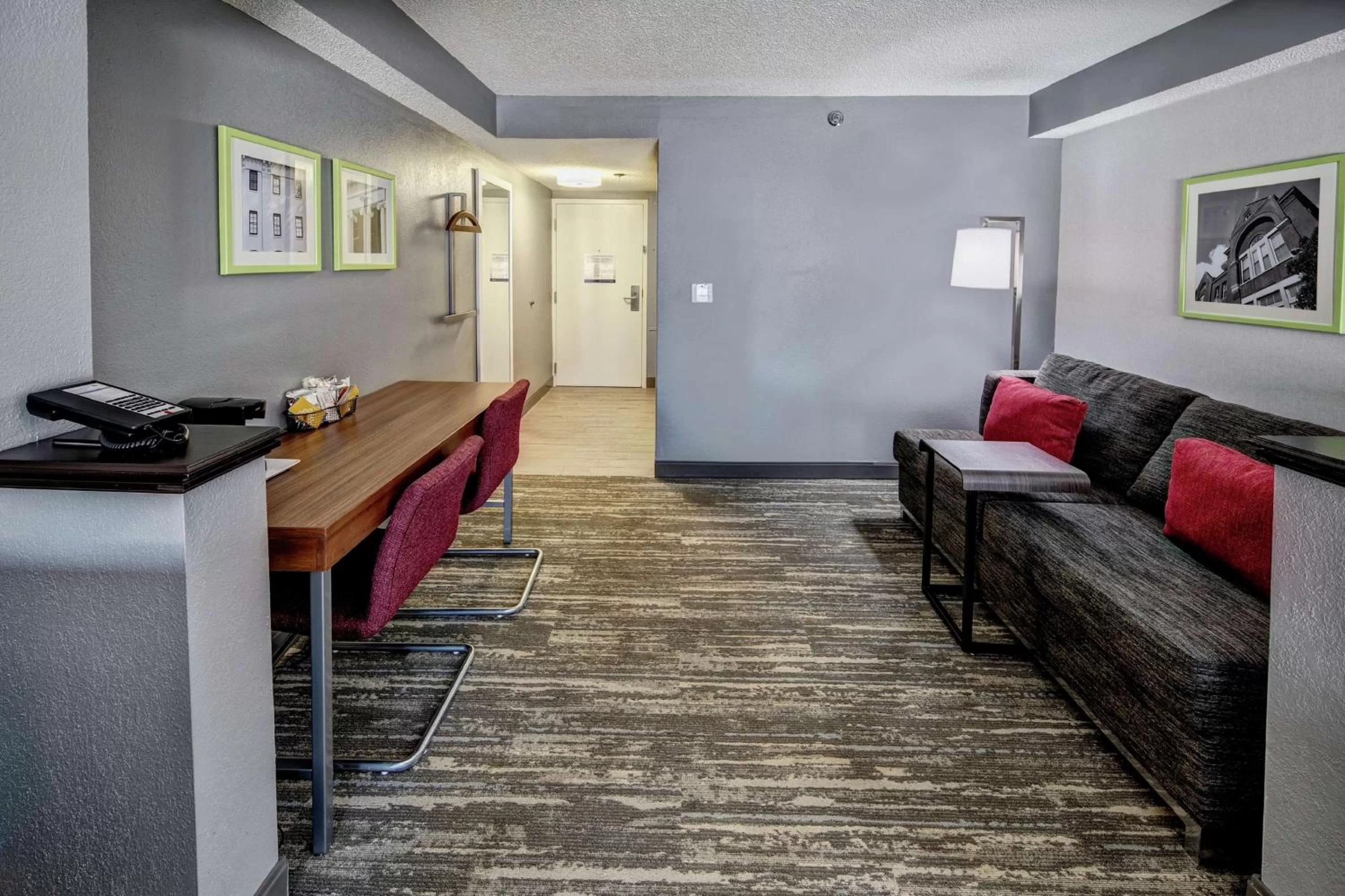 Standard King Room in Hampton Inn Batesville