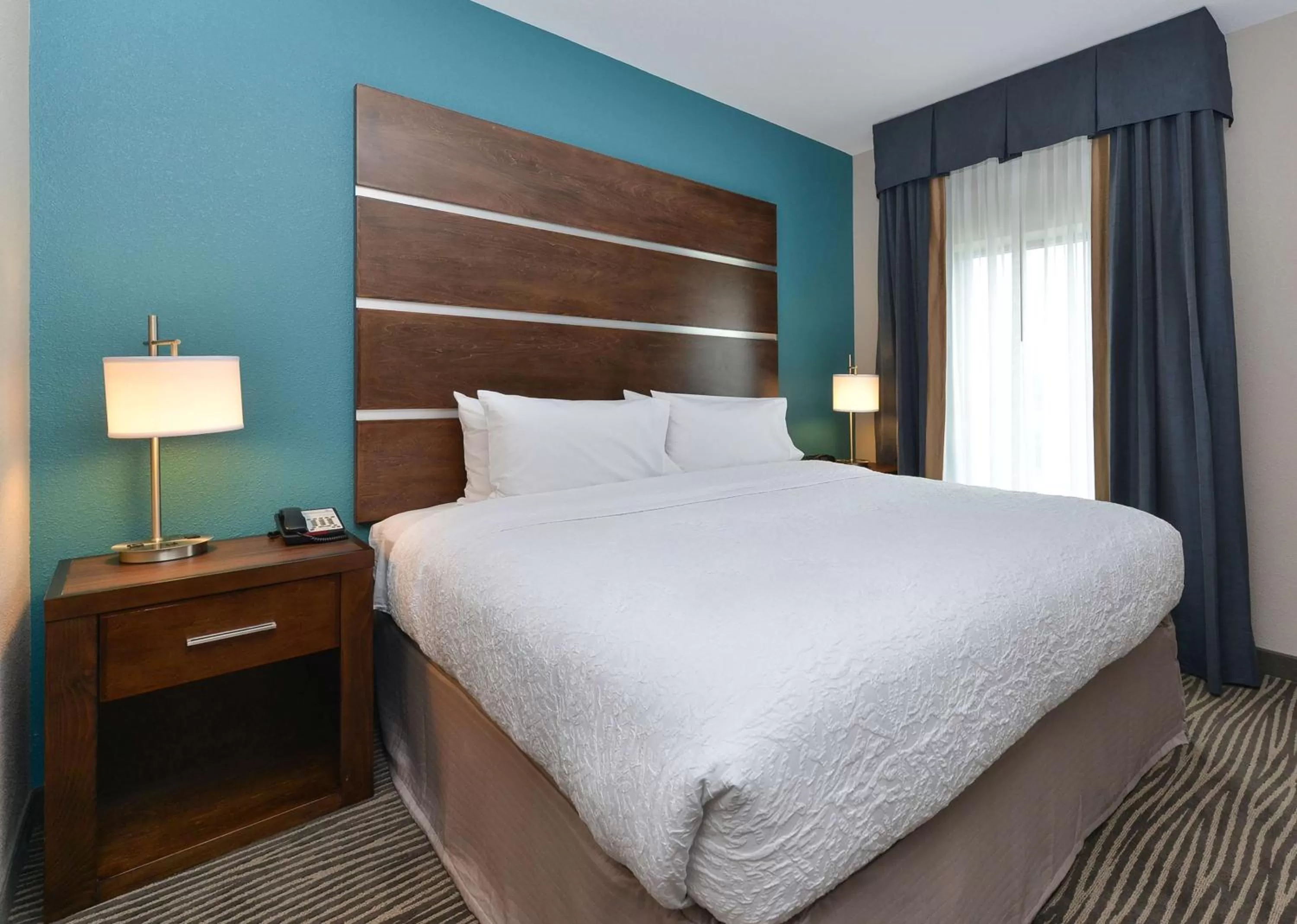 King Studio in Hampton Inn & Suites Des Moines Downtown