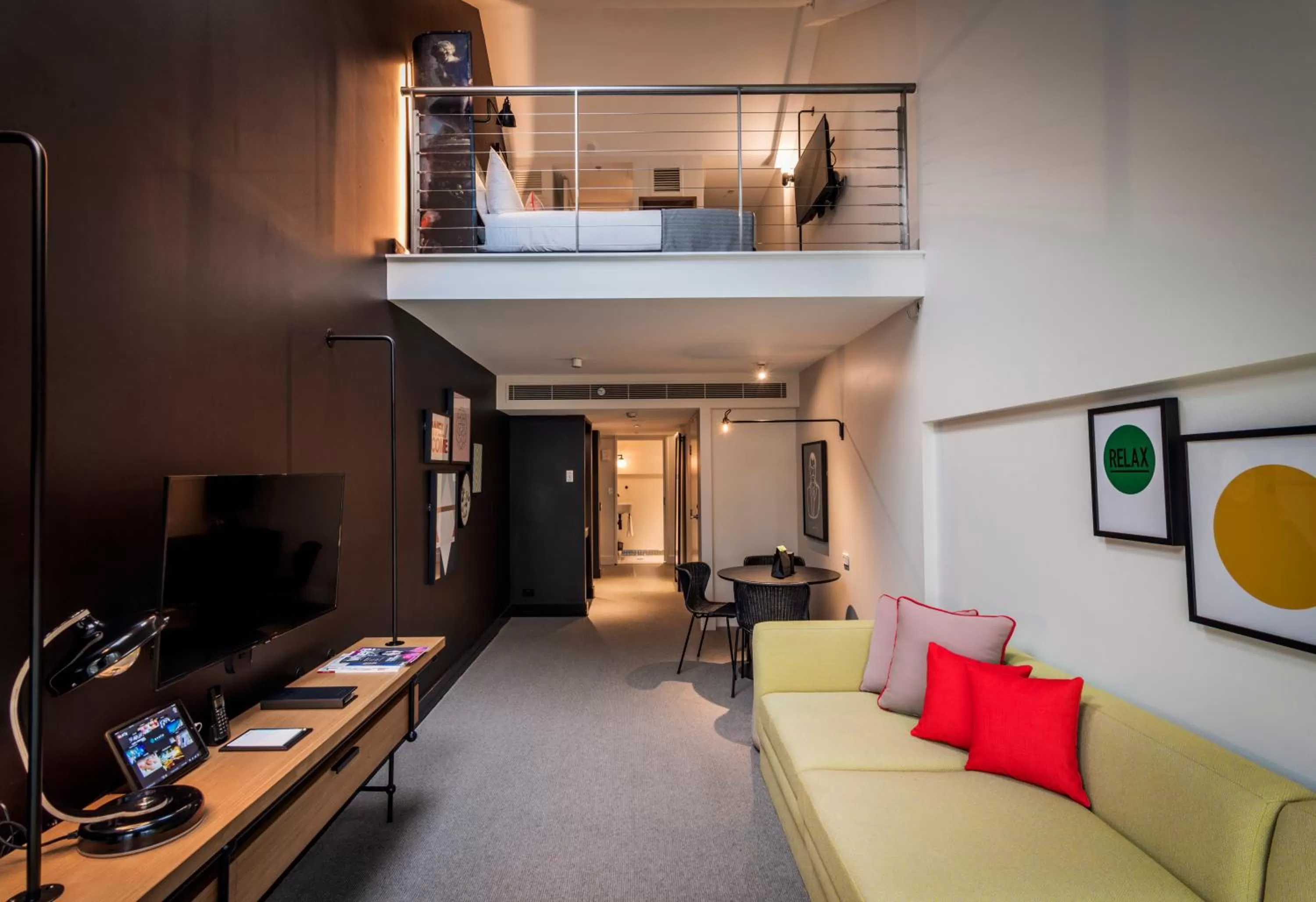 Cityvoo - Luxury Loft Room in Ovolo Sydney Woolloomooloo, a Wyndham Hotel
