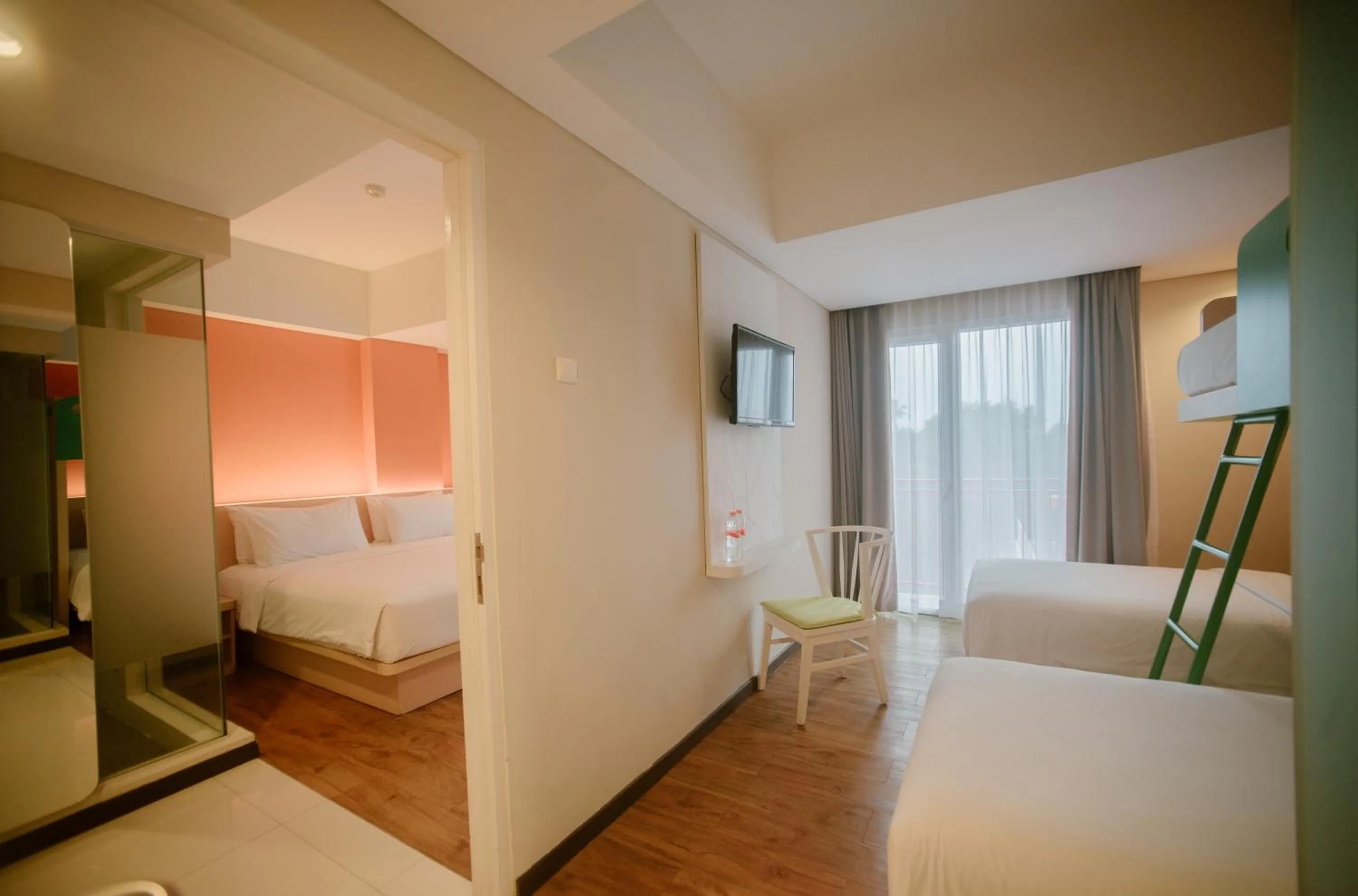  Suite room in The Bountie Hotel and Convention Centre Sukabumi