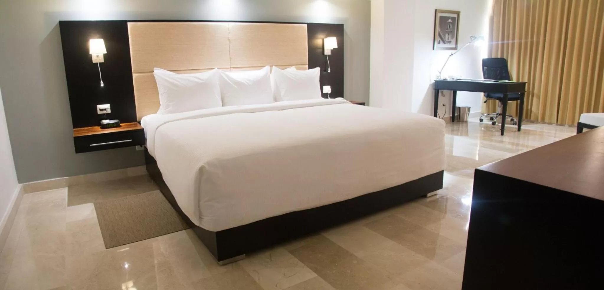 Standard King Bed in Radisson Hotel Santo Domingo