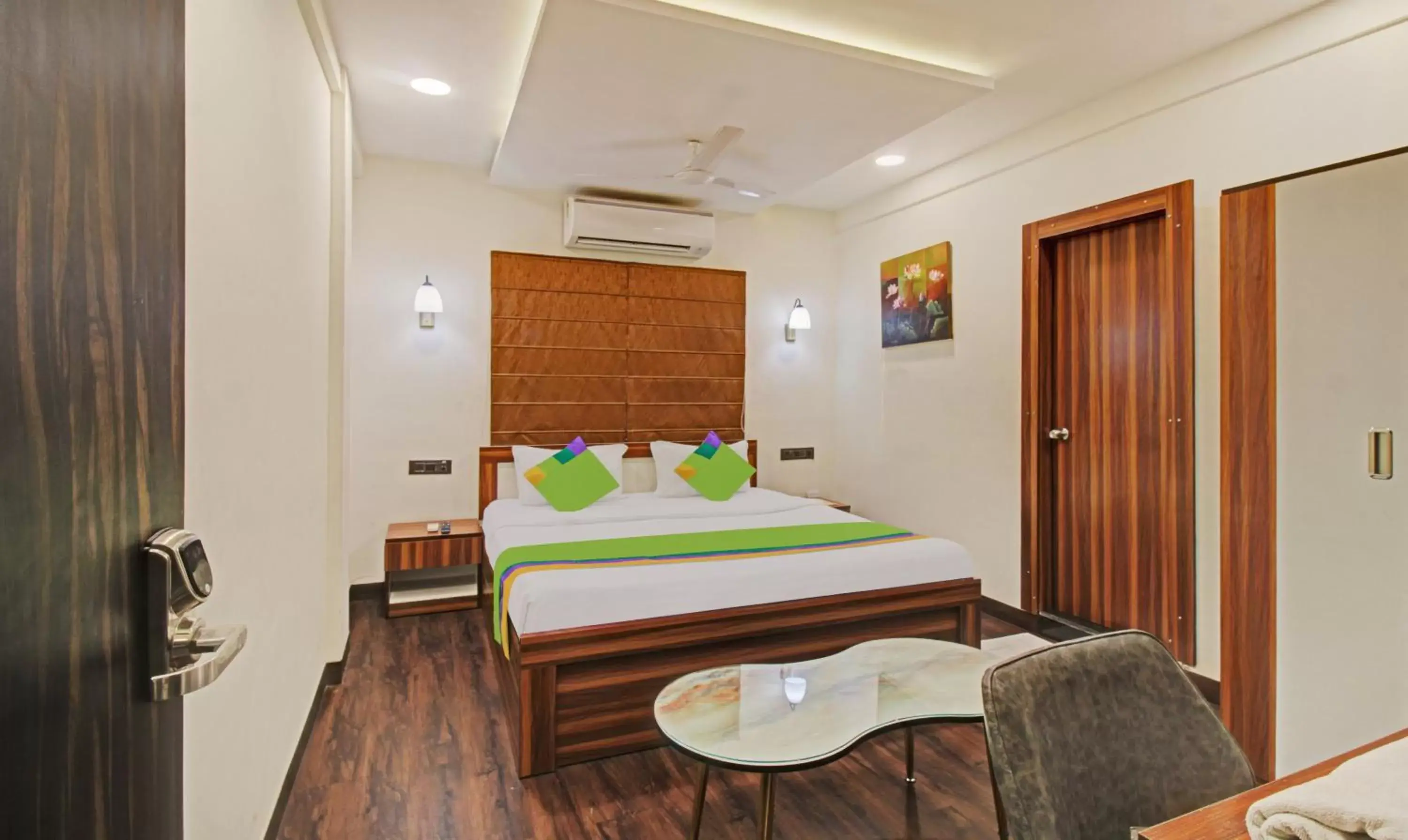 Treebo The Boss Treebo The Boss