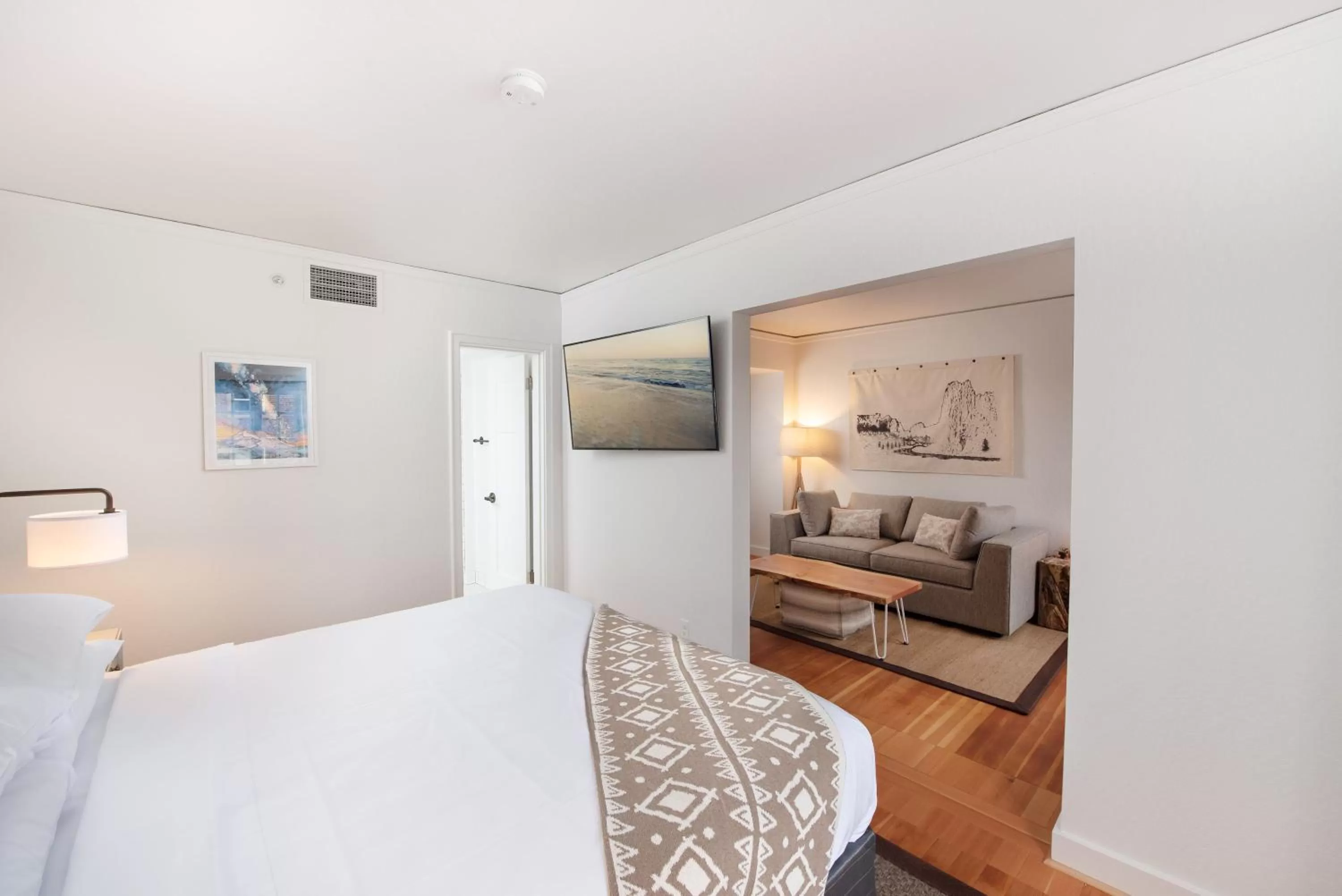 Suite in SCP Redmond Hotel