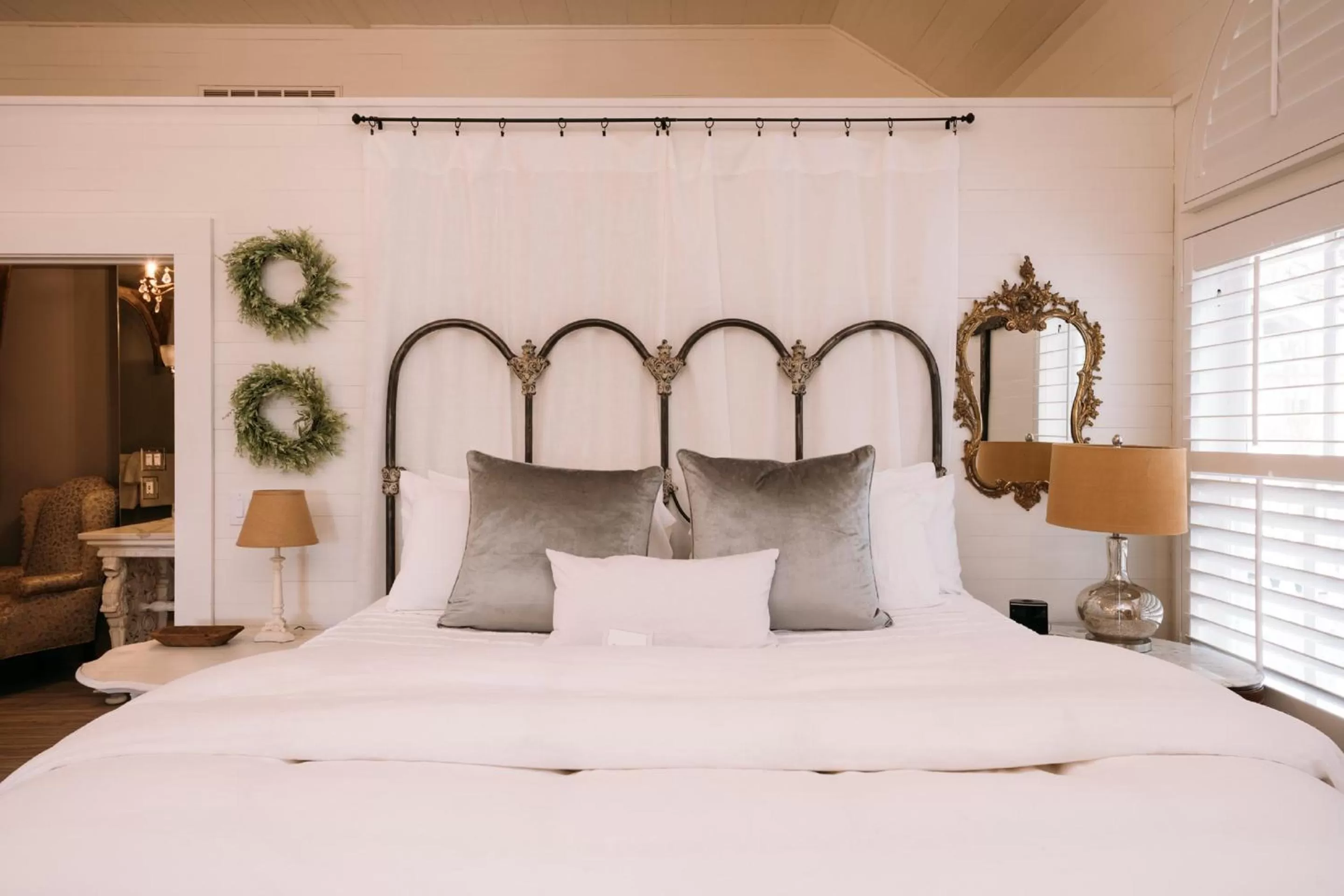 Superior King Suite in The Kendall