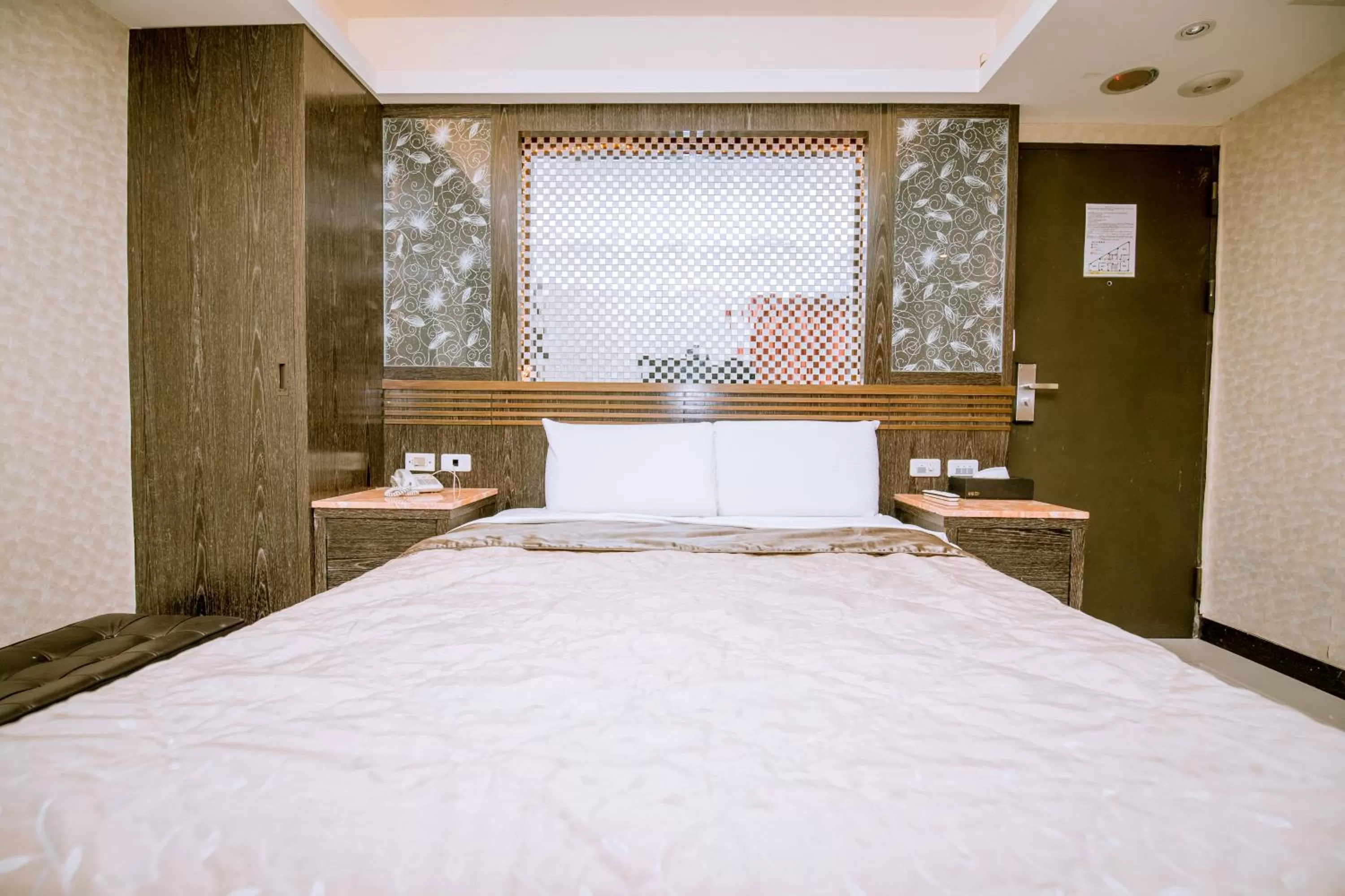 Deluxe Double Room in Guide Hotel Taipei Xinyi