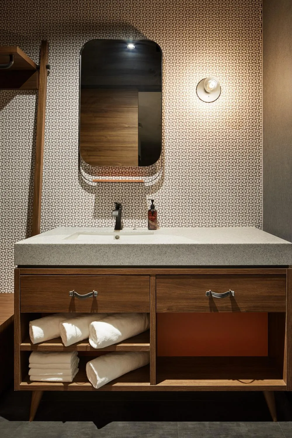 Theater Twin Room in The LIVELY TOKYO AZABUJUBAN