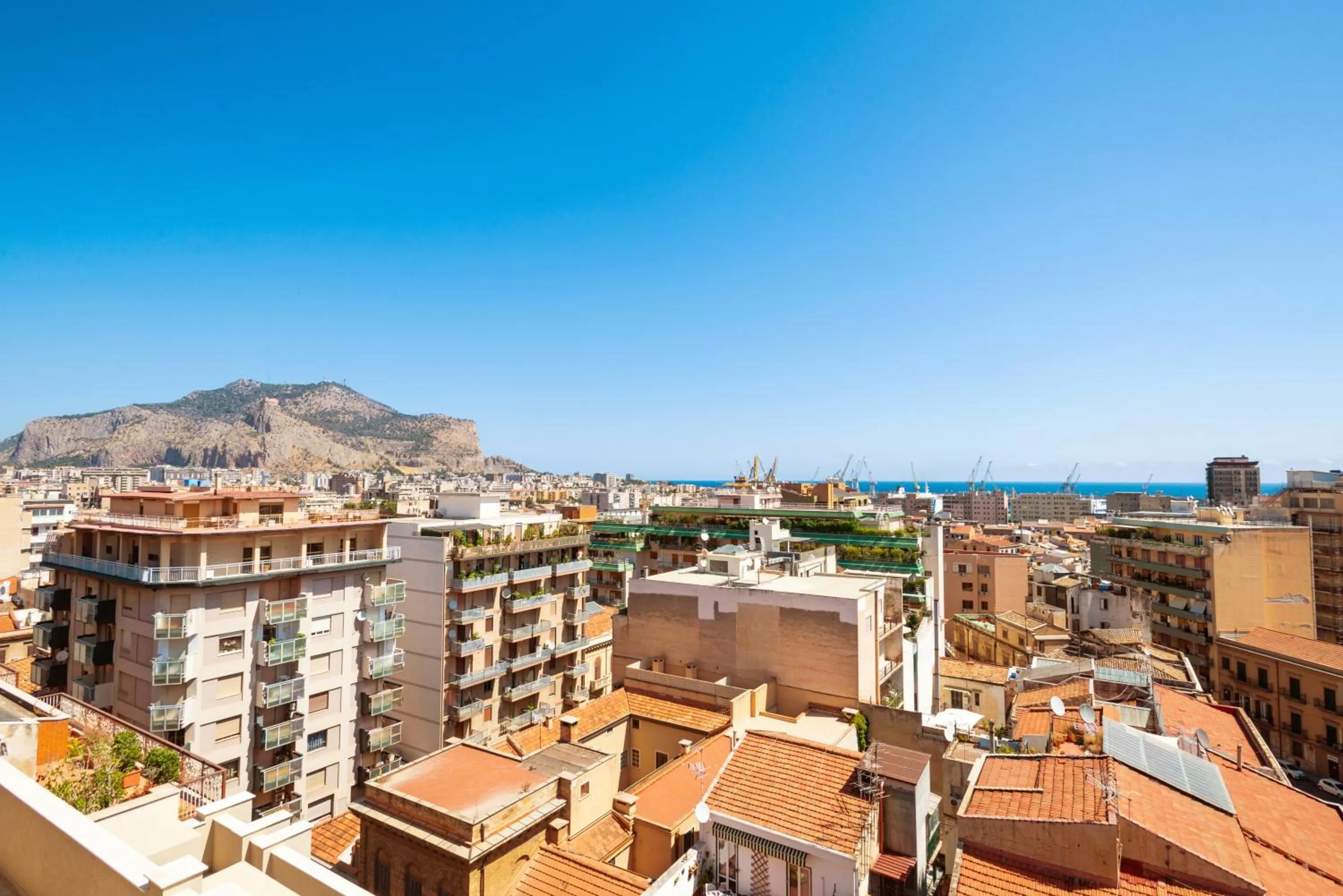 Deluxe Double Room with Balcony in Hotel Politeama