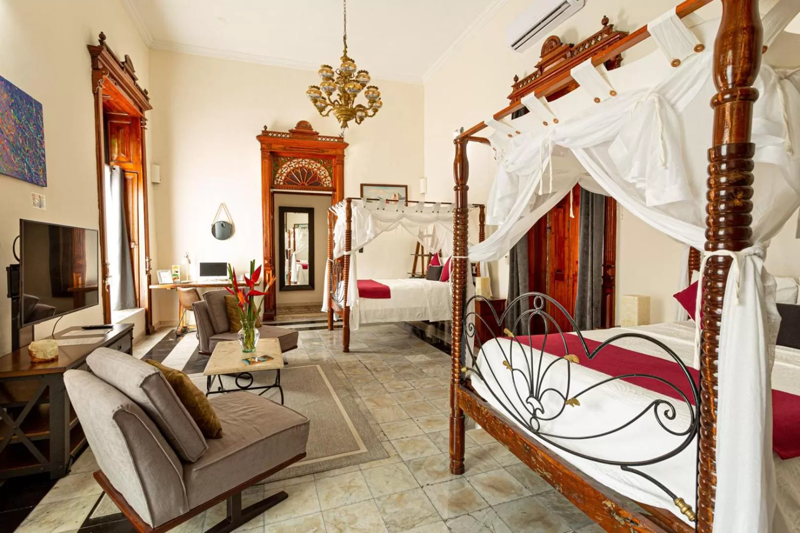 Deluxe Family Suite in Viva Merida Hotel Boutique
