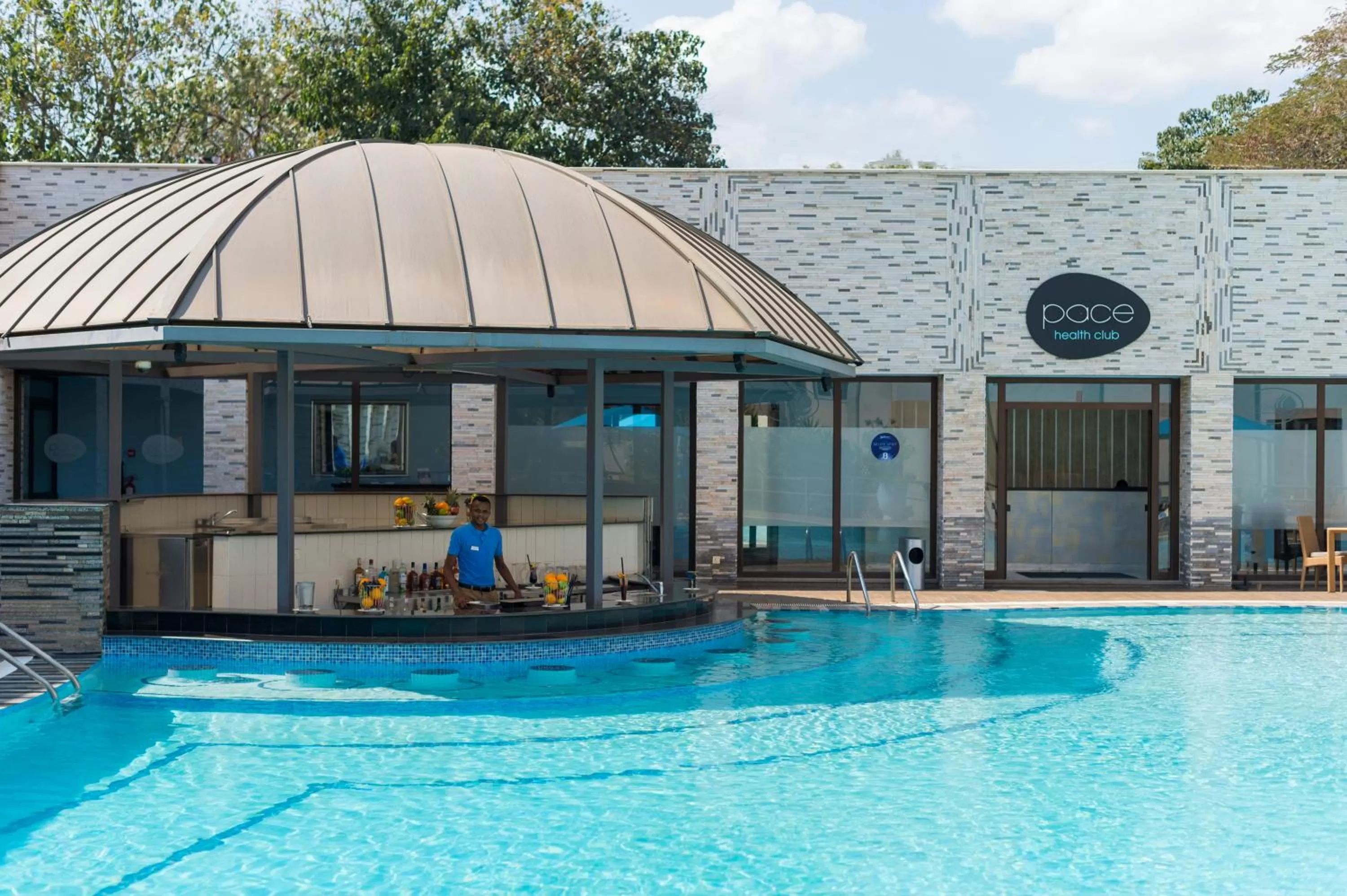 Swimming pool in Radisson Blu Hotel Lusaka