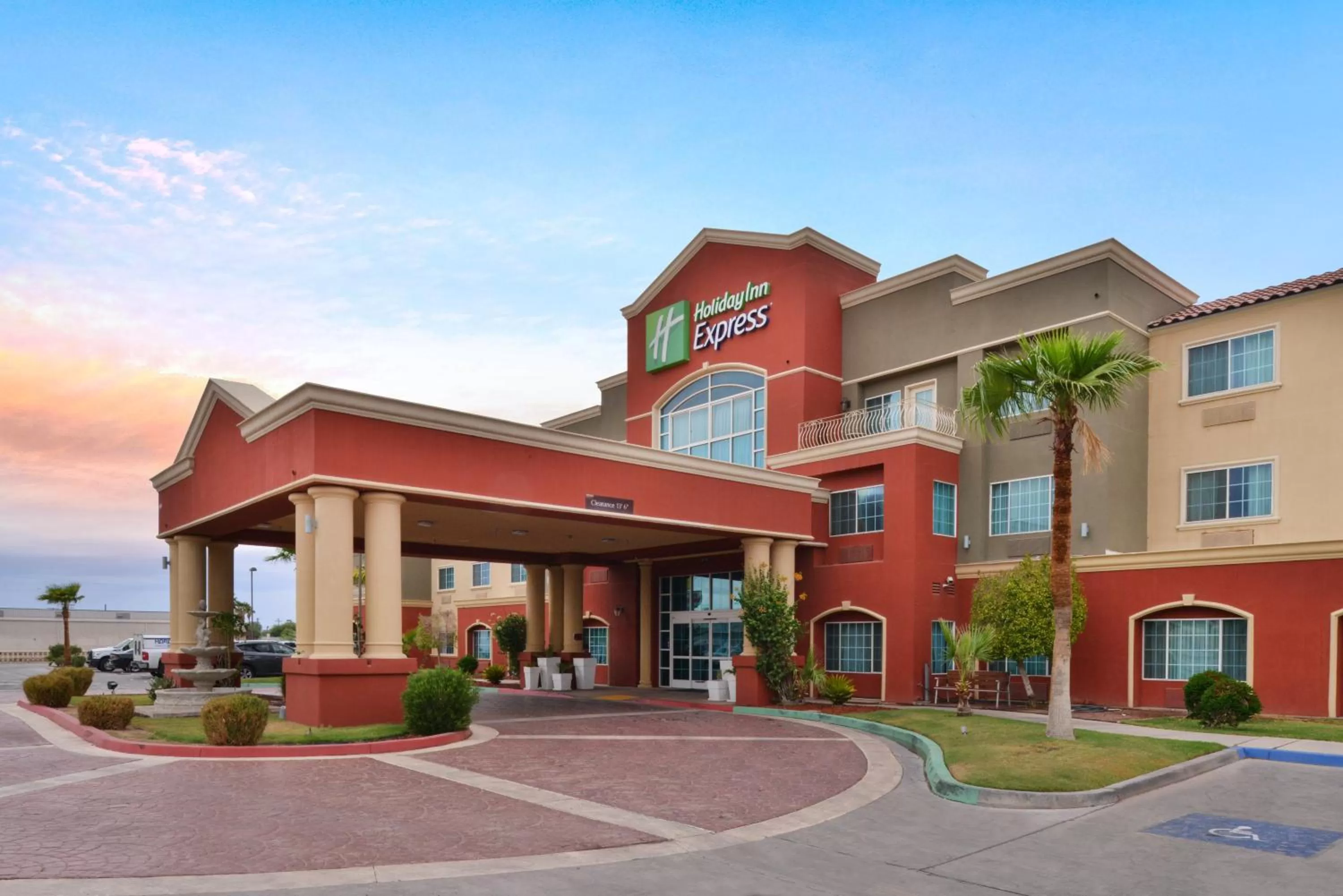 Holiday Inn Express Hotel & Suites El Centro by IHG