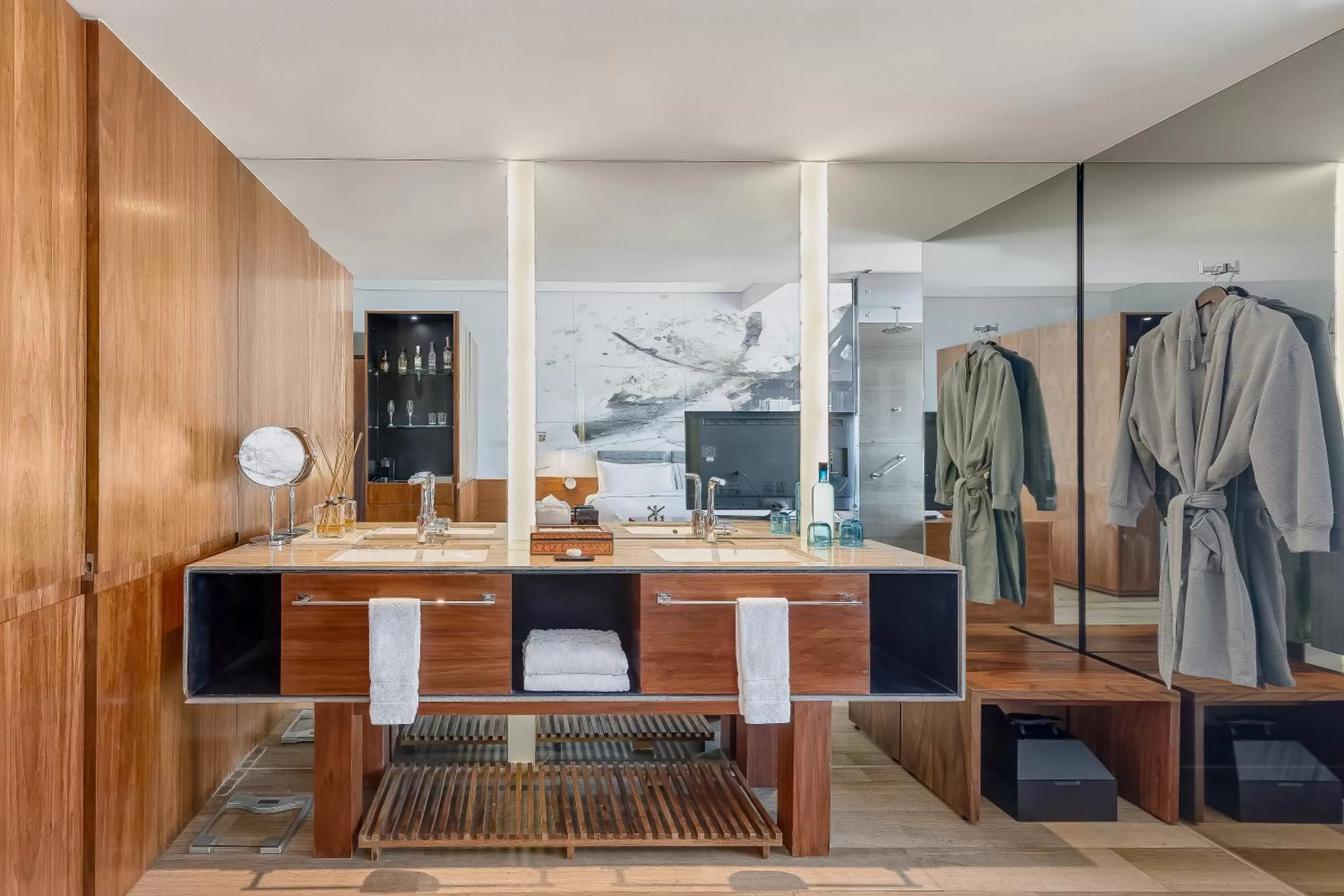 Deluxe King Room in Live Aqua Monterrey