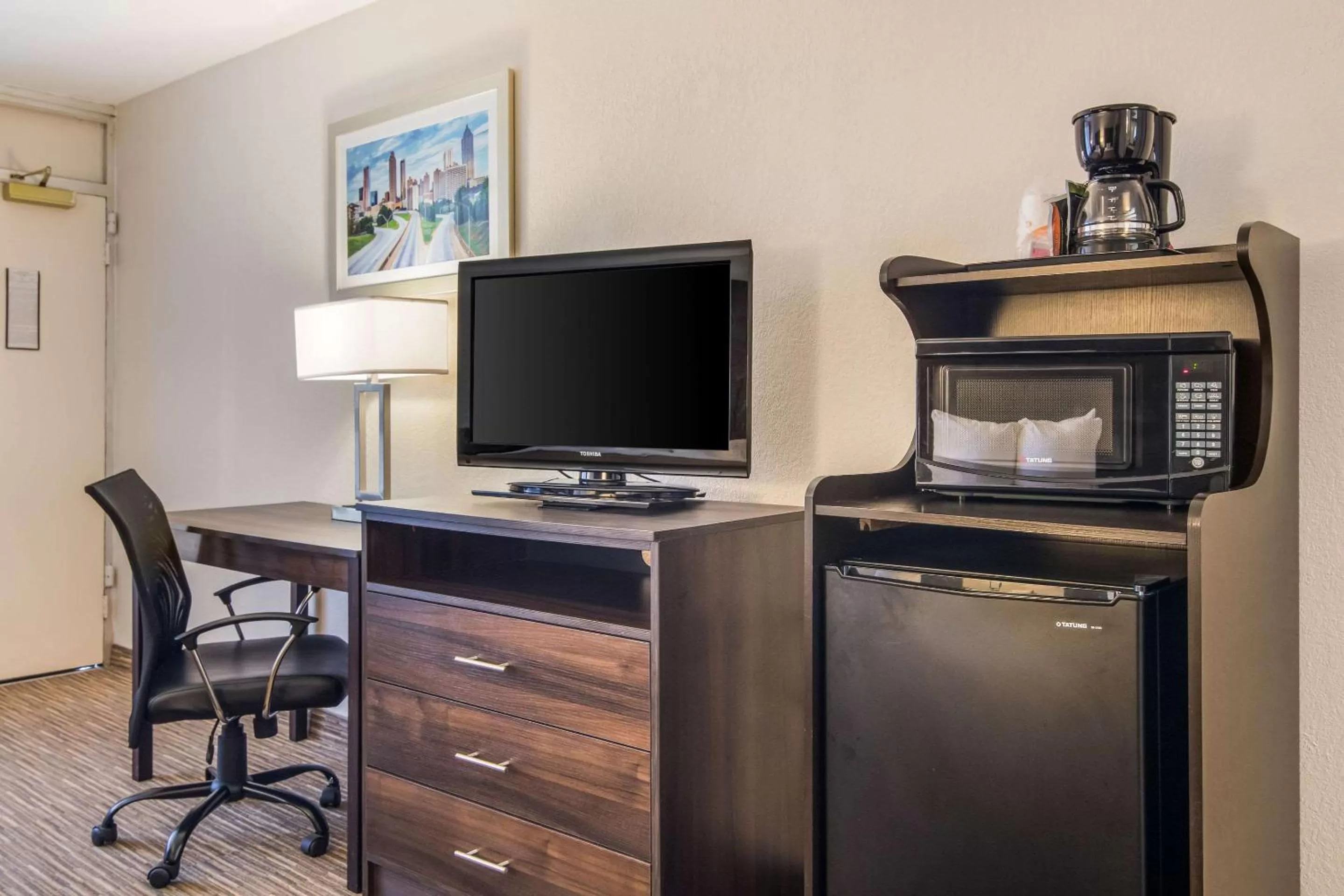 Double Room with Two Double Beds - Smoking in Quality Inn Suwanee I-85