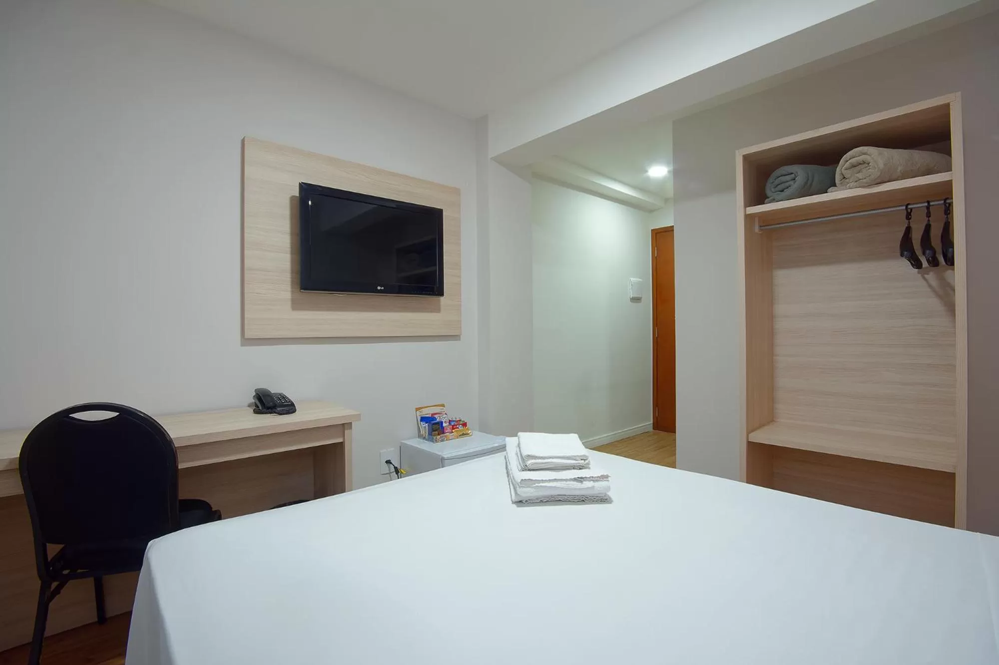 Budget Double Room - single occupancy in Fênix Hotel Campinas