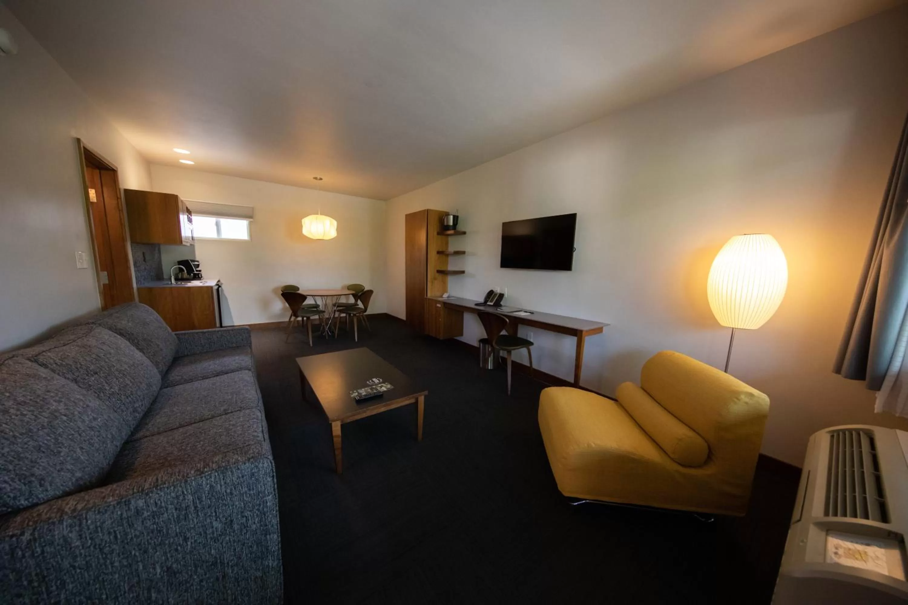 Kitchen or kitchenette in Modern Hotel