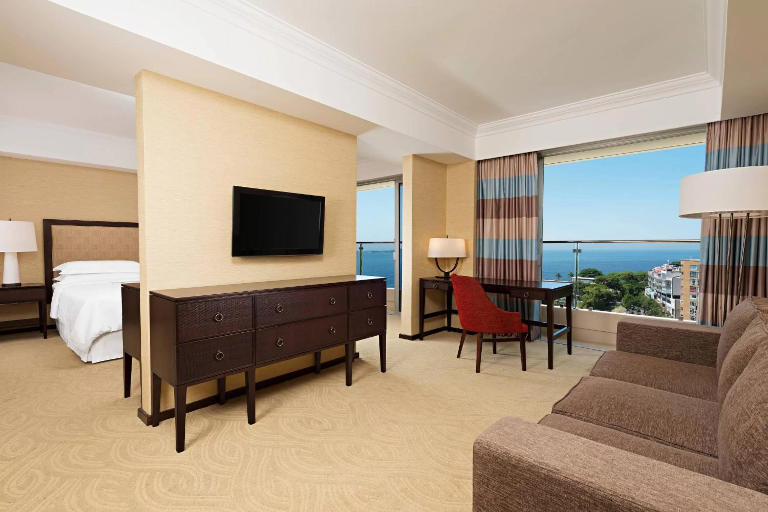 Family Room, Larger Guest room, 1 King, Sofa bed, Balcony in Sheraton Grand Rio Hotel & Resort