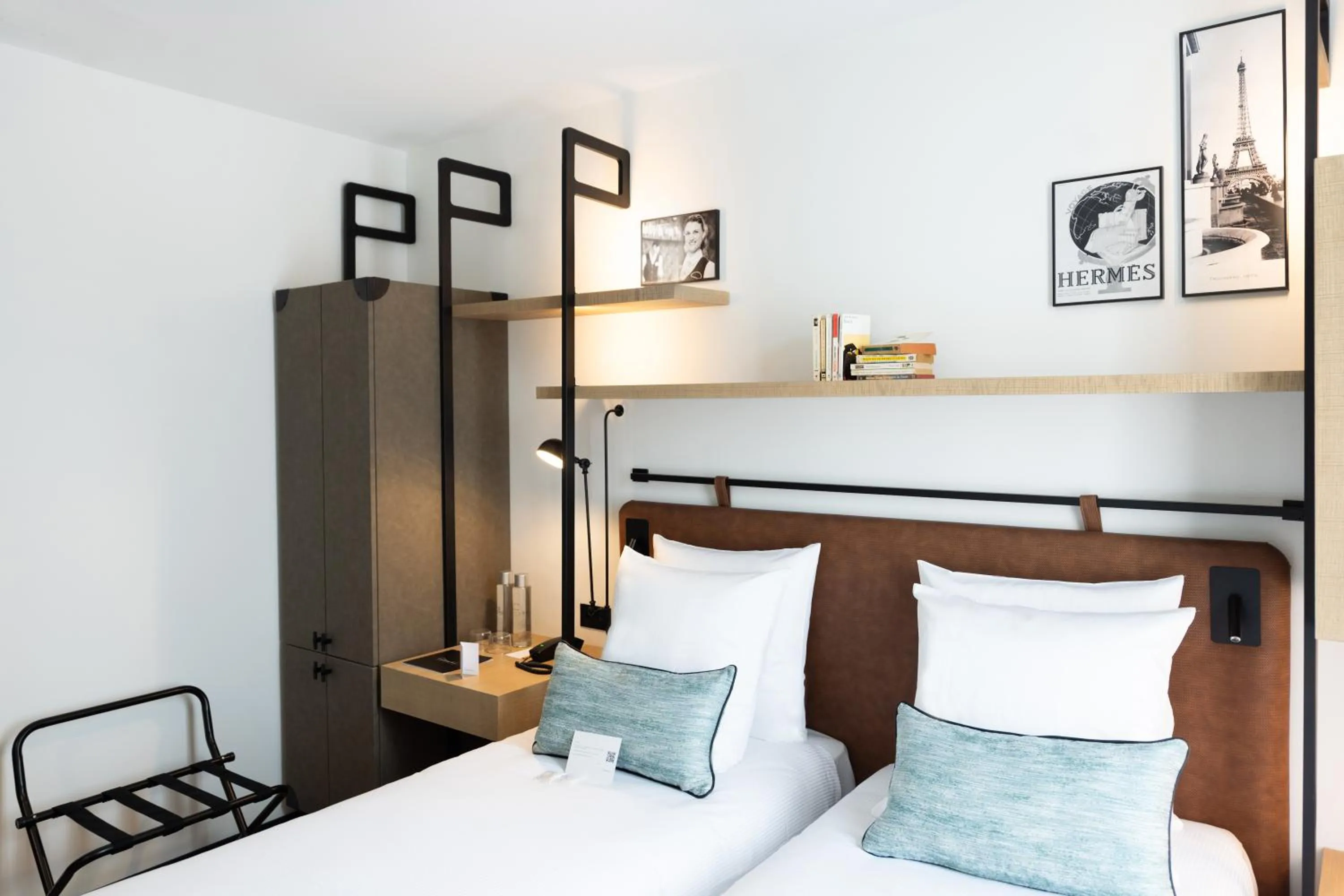 Twin Room with Terrace in Esteem Tour Eiffel