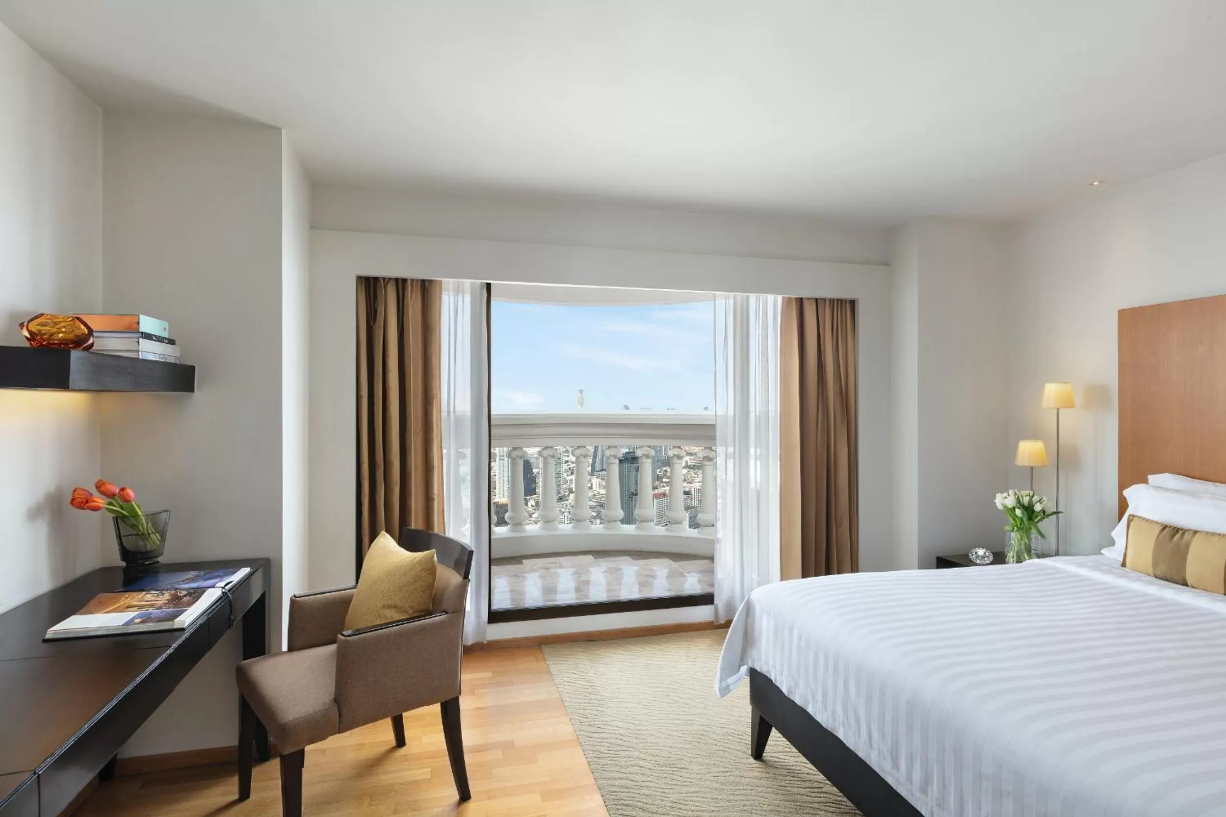 lebua Suite City View  in lebua at State Tower