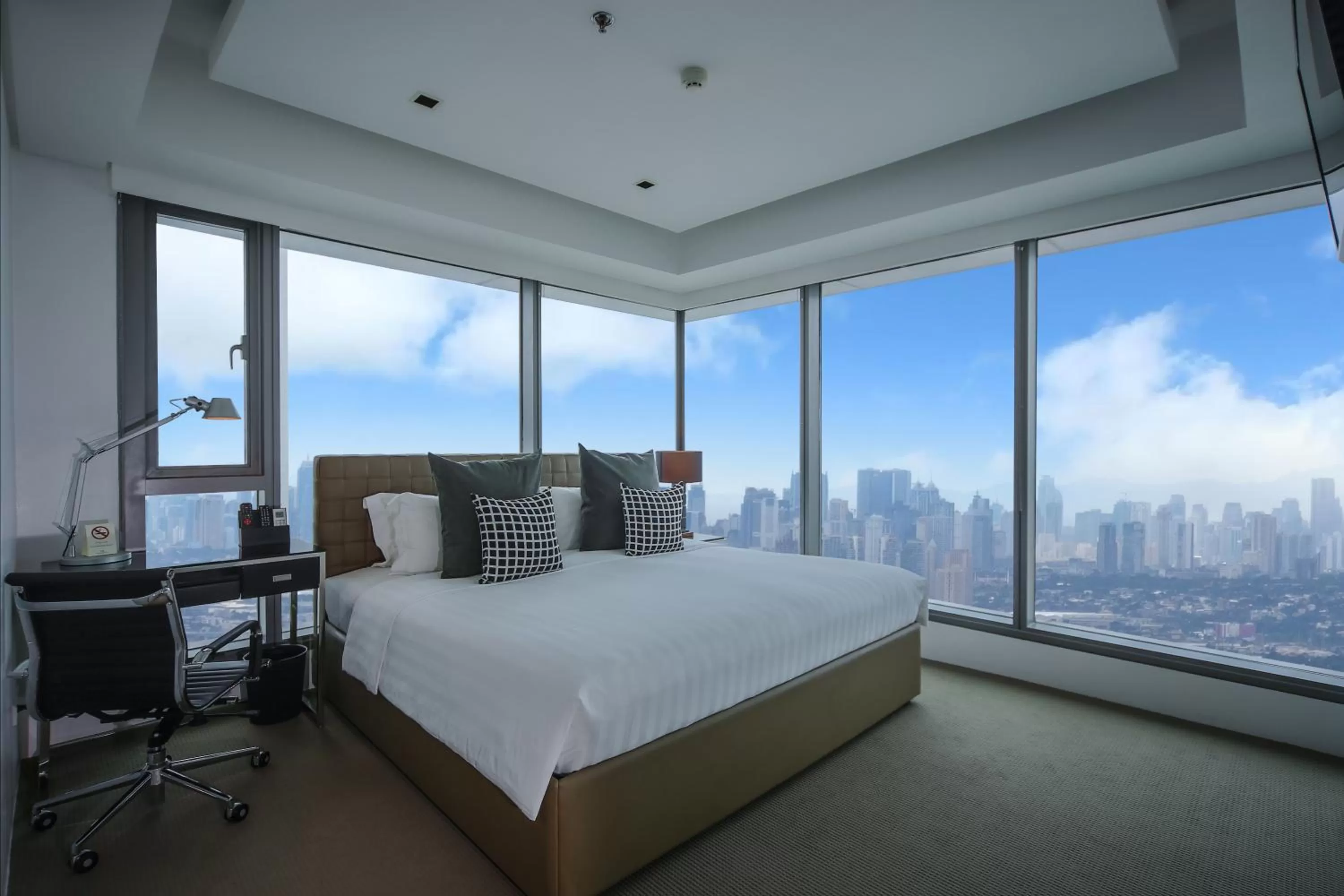 Deluxe Two-Bedroom Apartment in The Alpha Suites