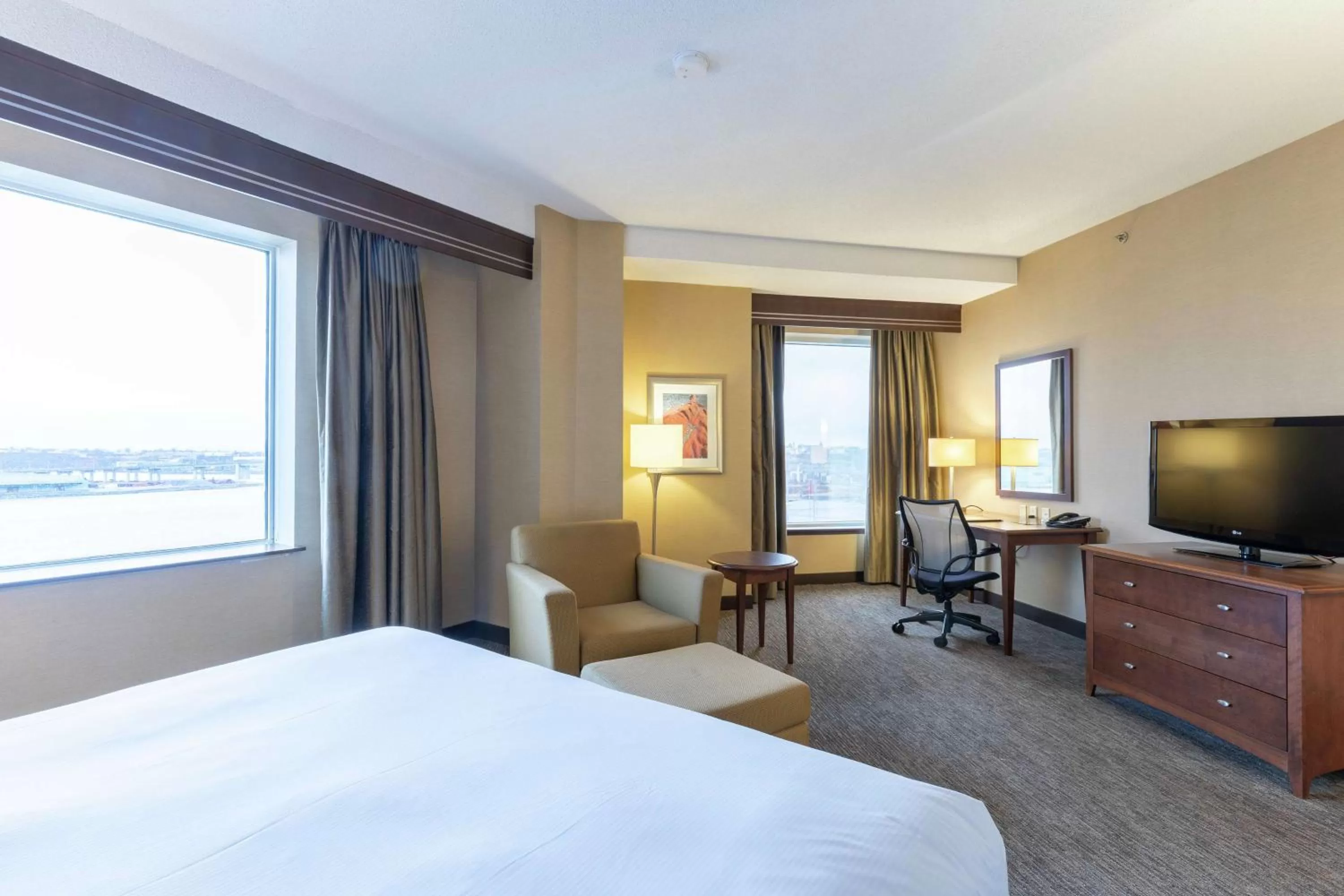 King Room with Harbor View in Hilton Saint John