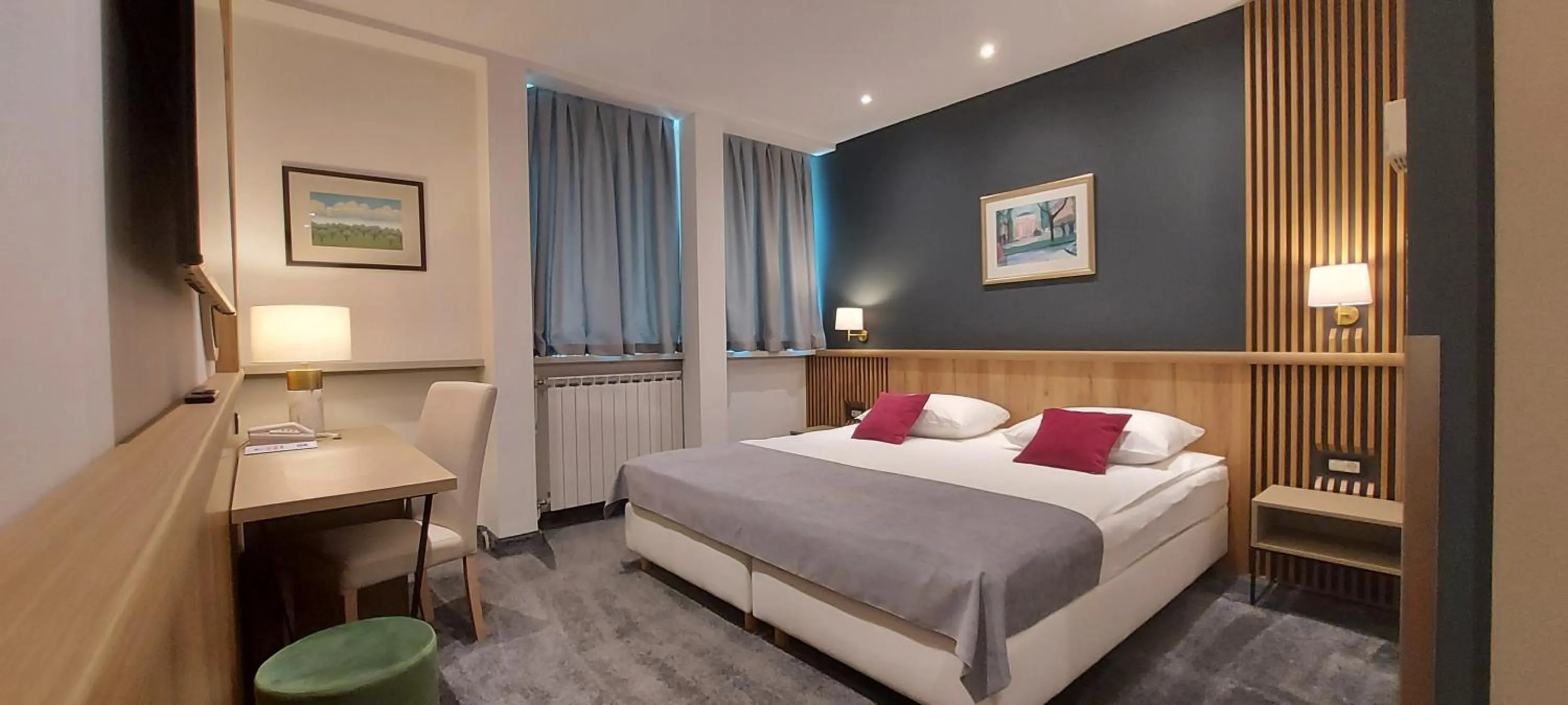 Superior Double Room in Hotel Central