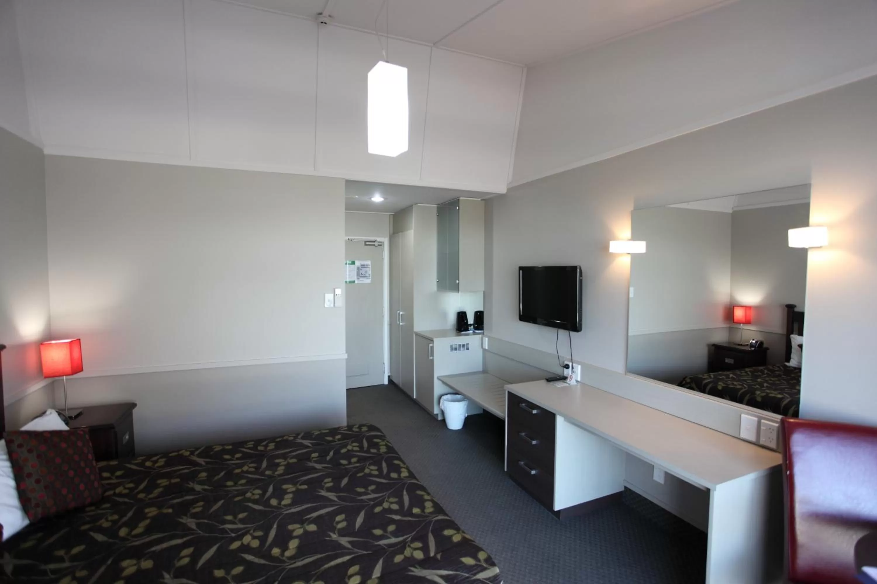 Deluxe King Room in Hotel Ashburton