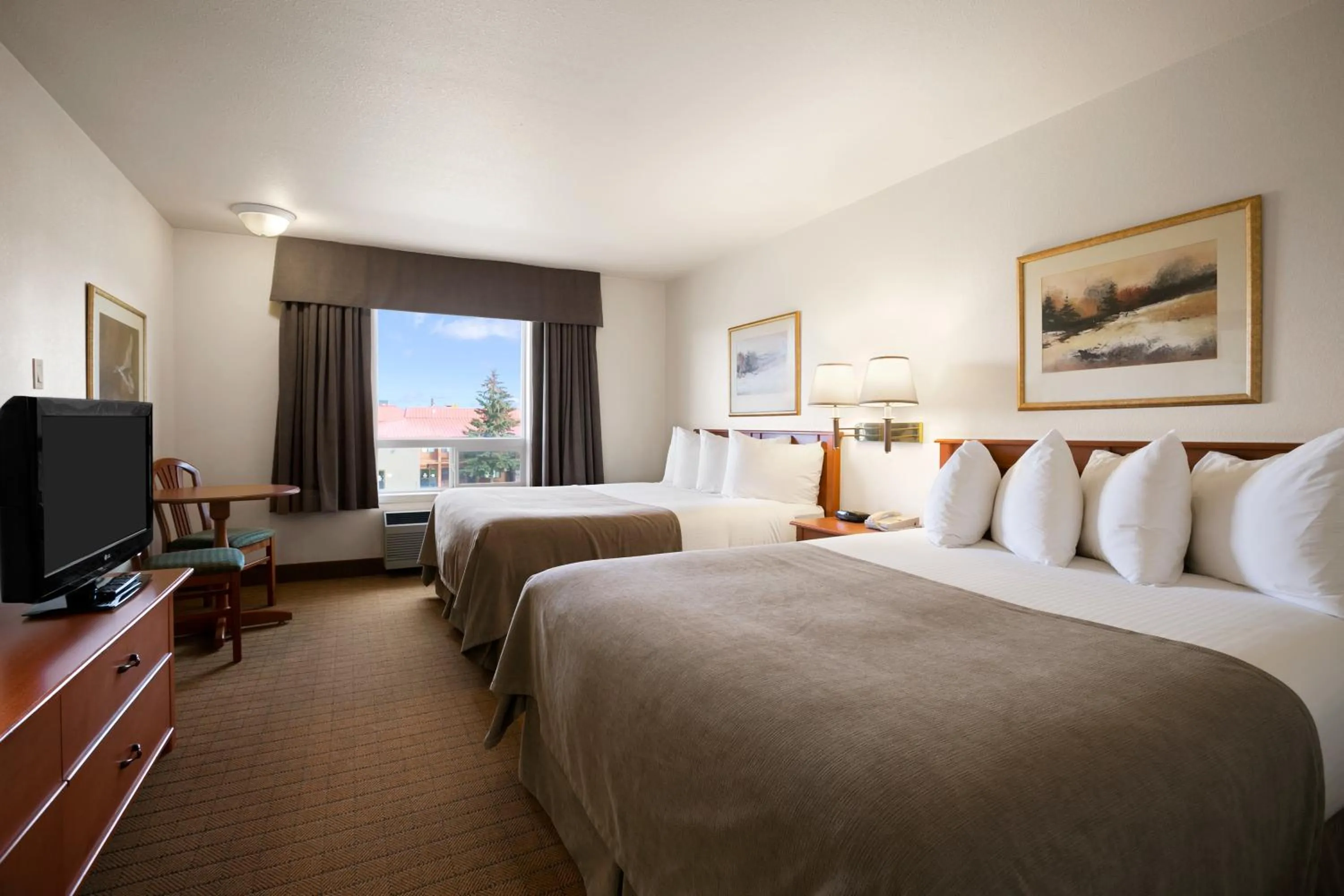 Queen Room with Two Queen Beds - Non-Smoking in Super 8 by Wyndham Slave Lake AB