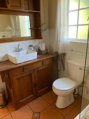 Luxury Triple Room in A Tapestry Garden Guest House