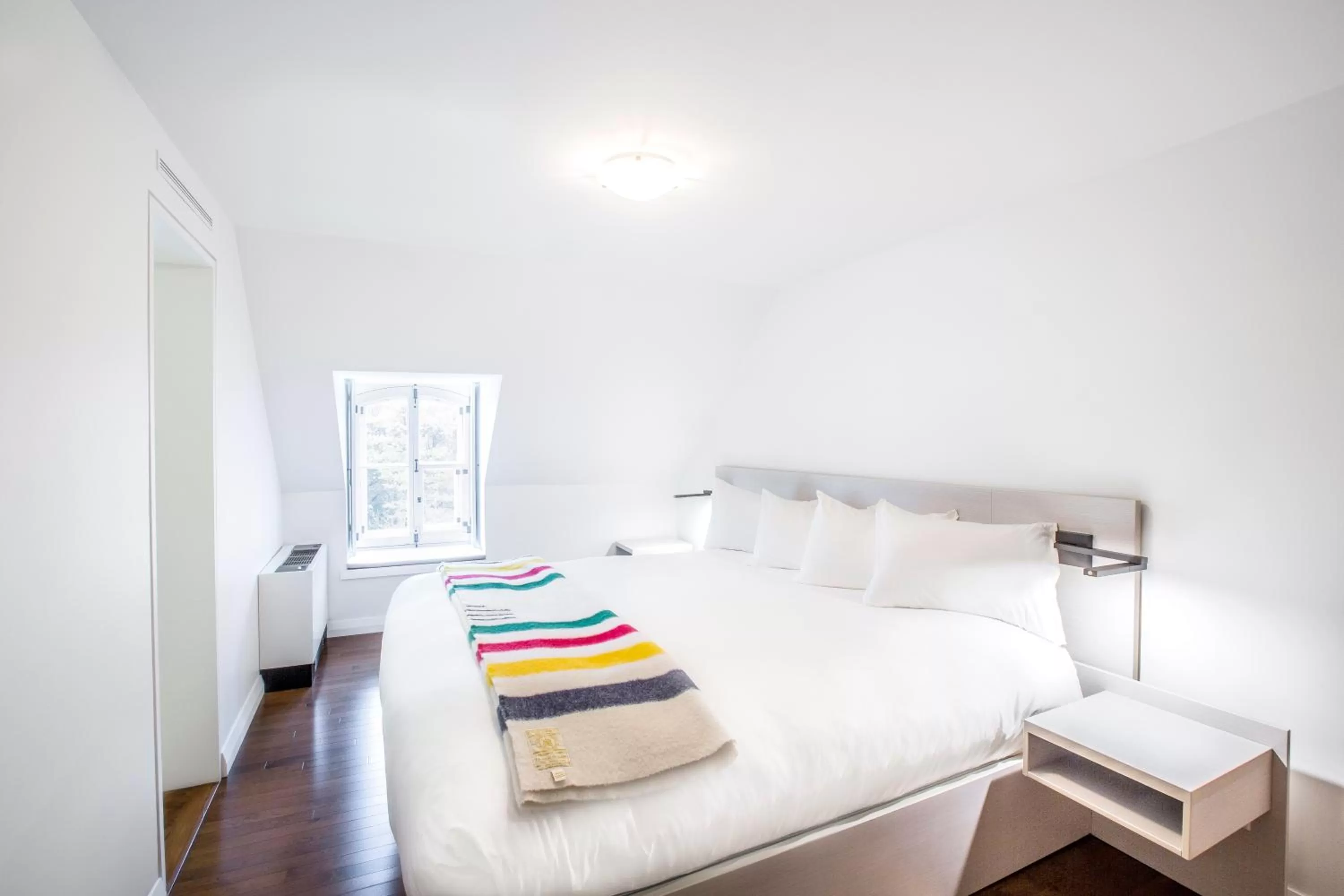 Superior King Room - single occupancy in Monastère des Augustines