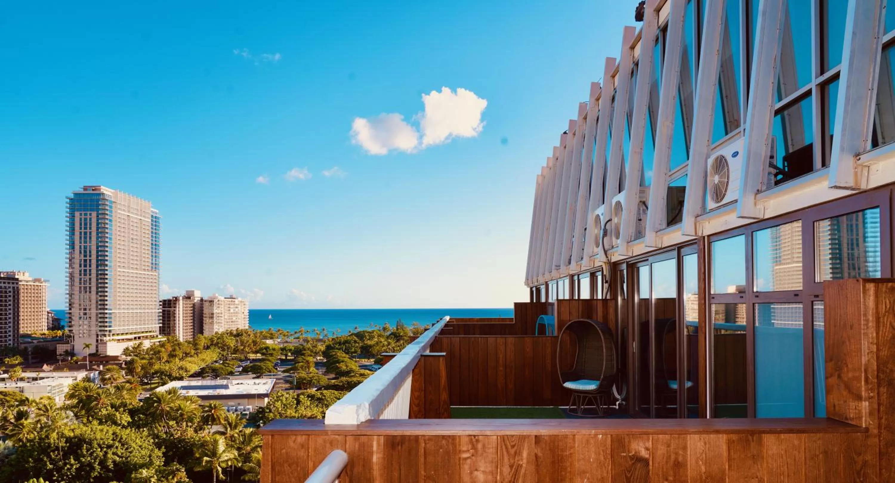 Platinum City View Terrace in Hotel La Croix