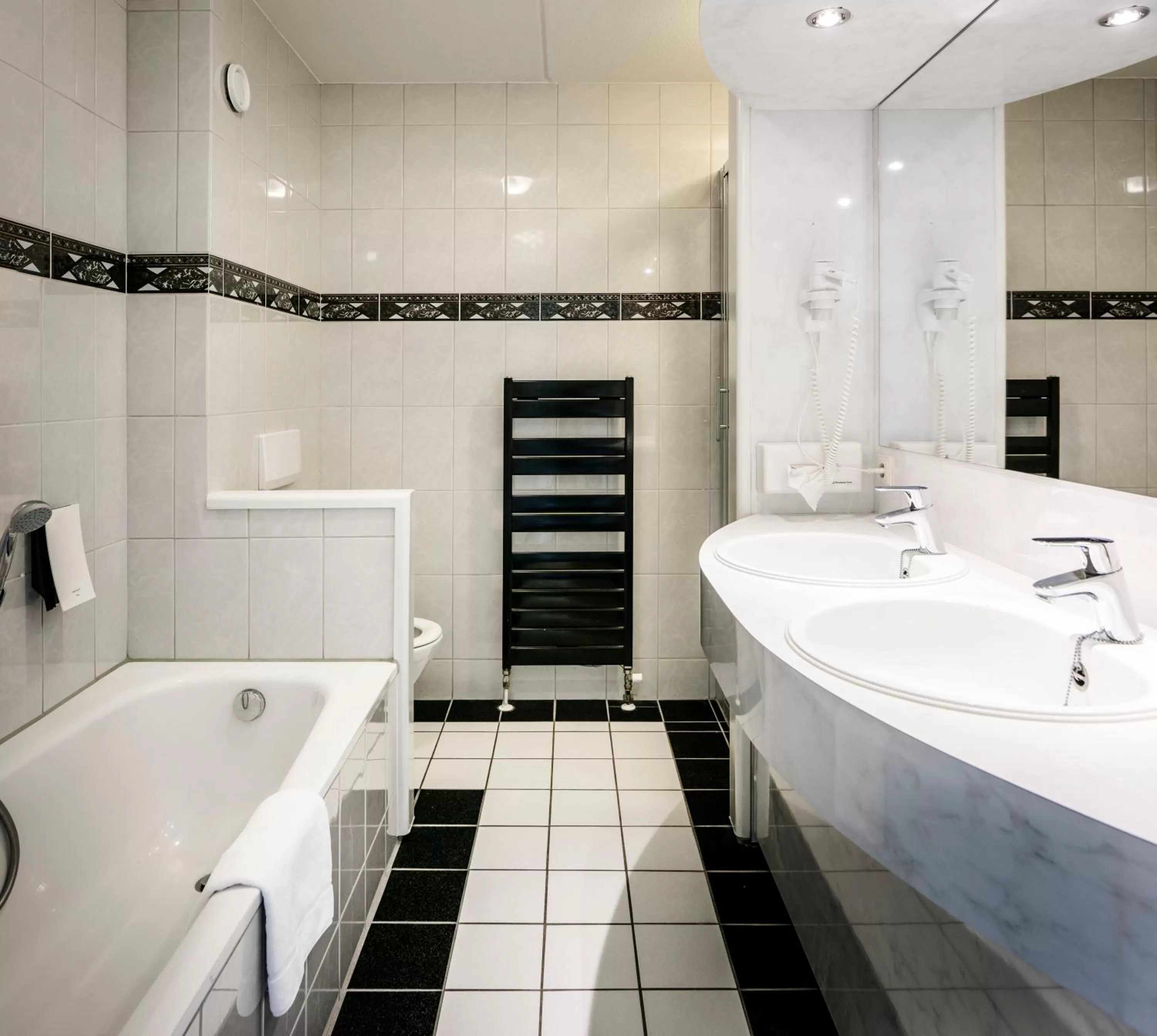 Double Room with Balcony in Fletcher Hotel-Restaurant De Broeierd-Enschede