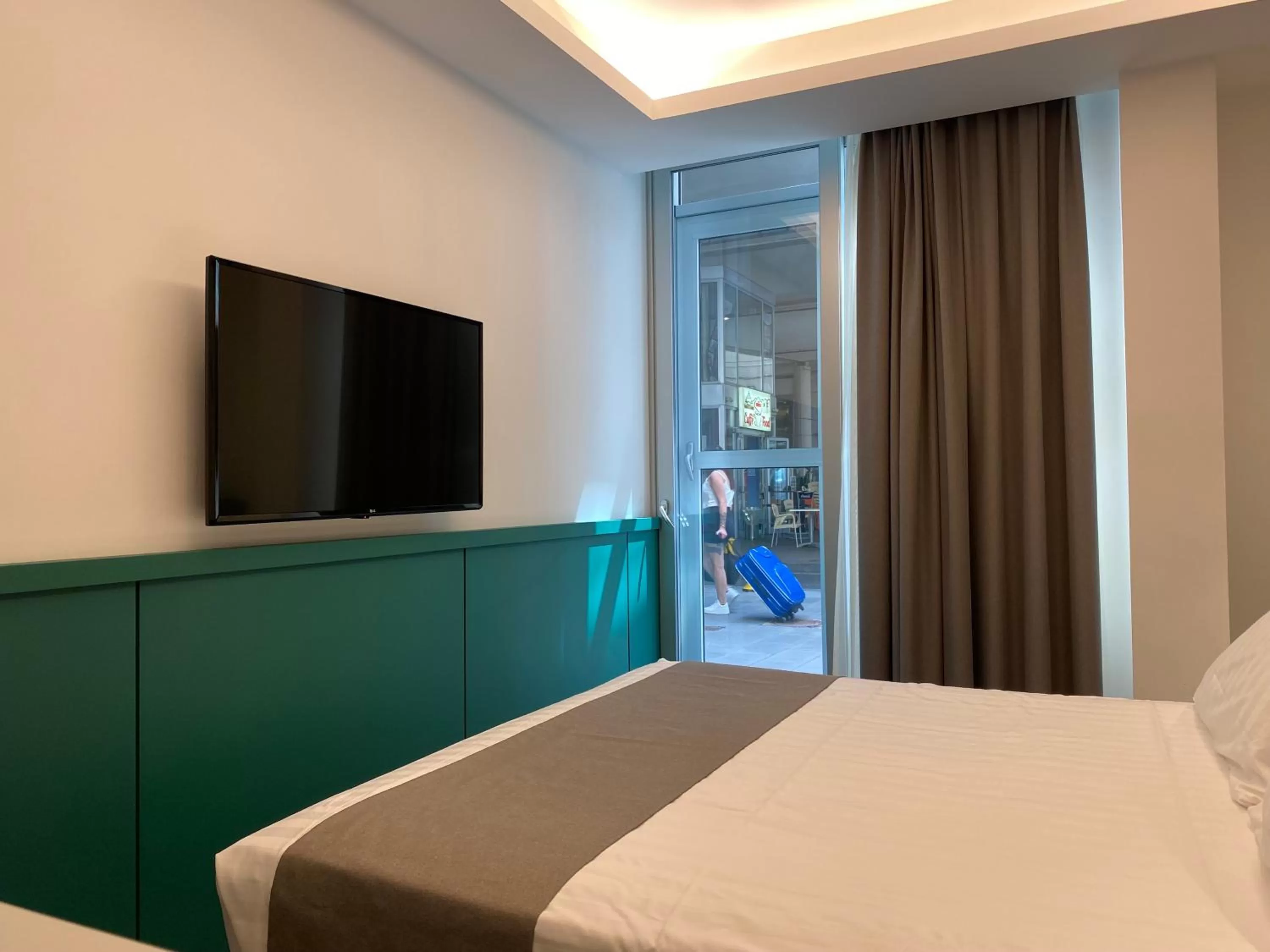 Standard Double or Twin Room with an internal view in the gallery in Smart Hotel Napoli
