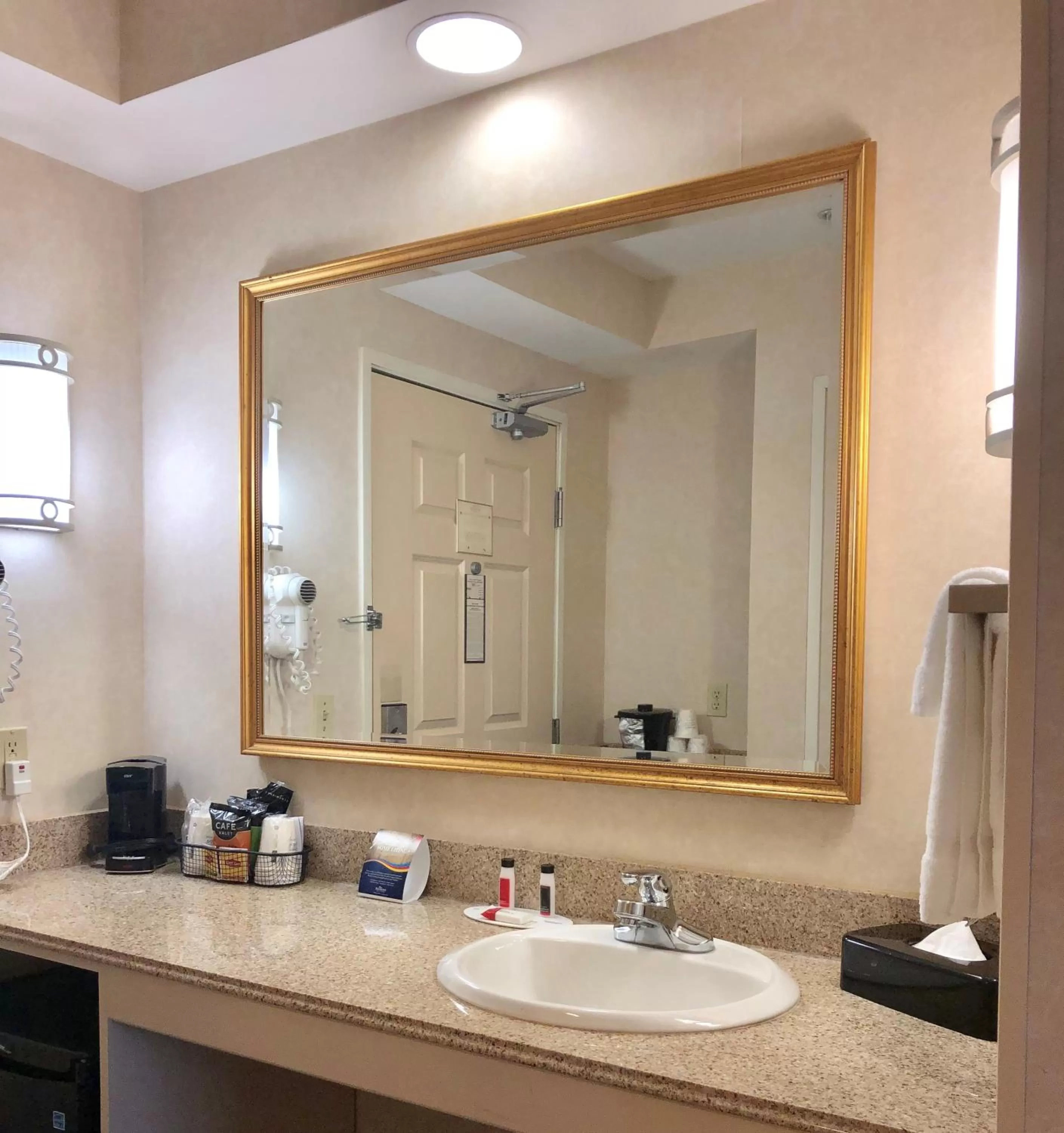 Family Suite in Baymont by Wyndham Grand Rapids SW/Byron Center