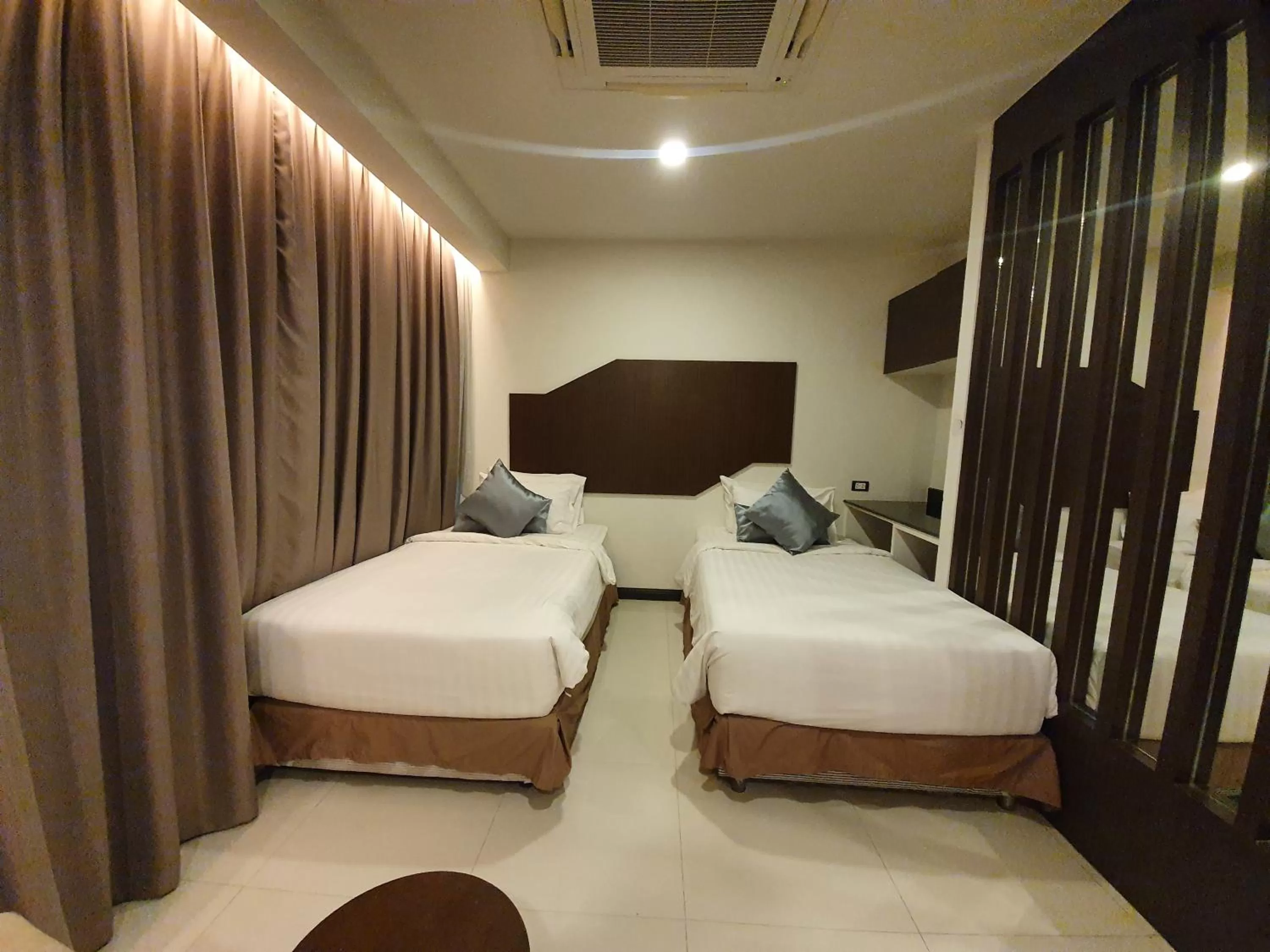 Quadruple Room in 42C The Chic Hotel