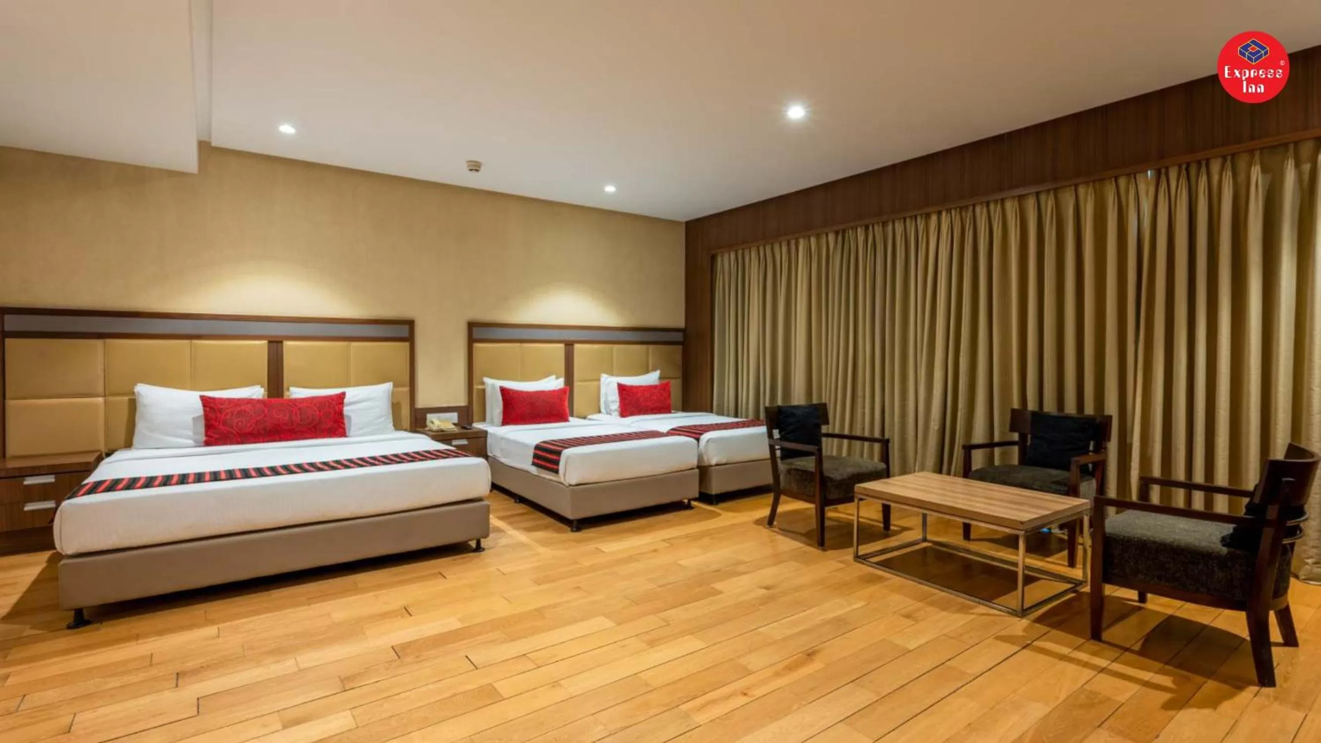 Family Room  in Express Inn The Business Luxury Hotel