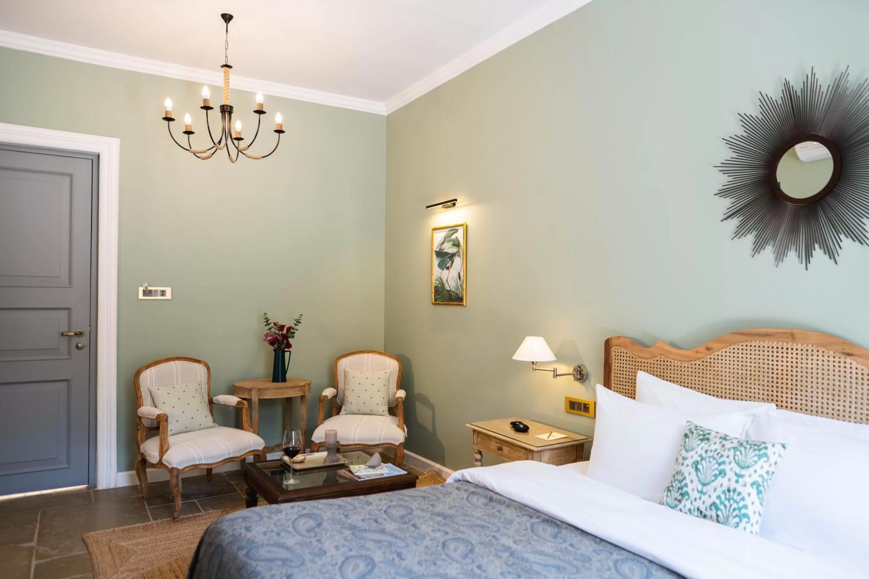 Vintage Room in The Source At Sula