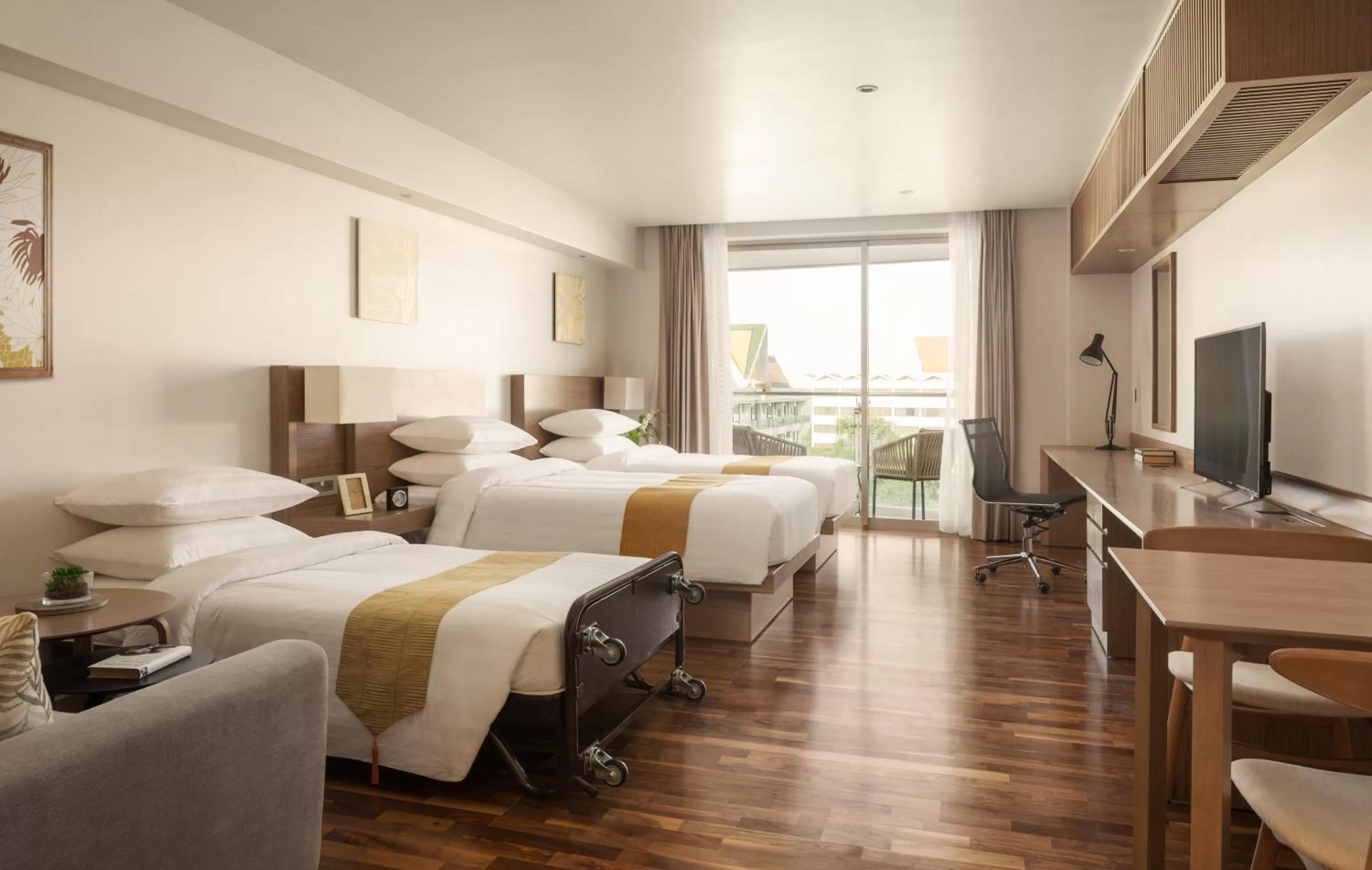 Standard Triple Room in Hotel Emion Phnom Penh