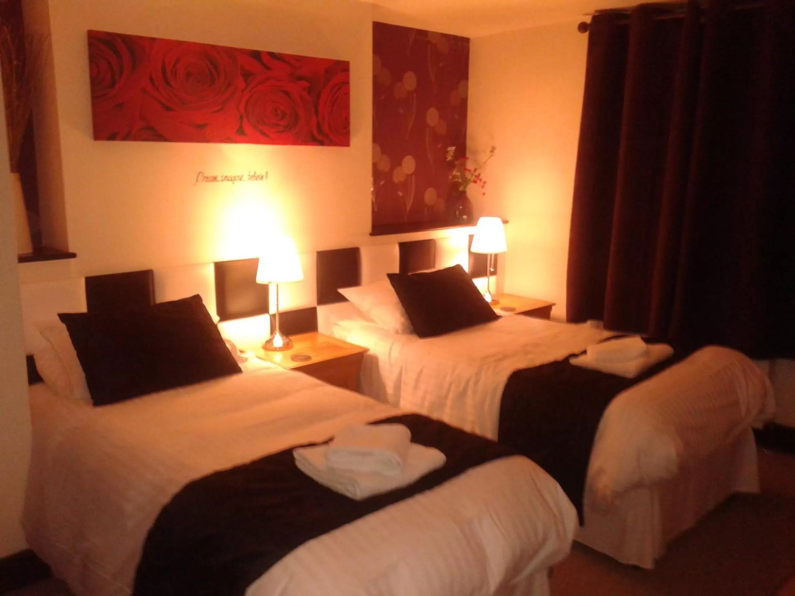 Double or Twin Room in Jasmine House