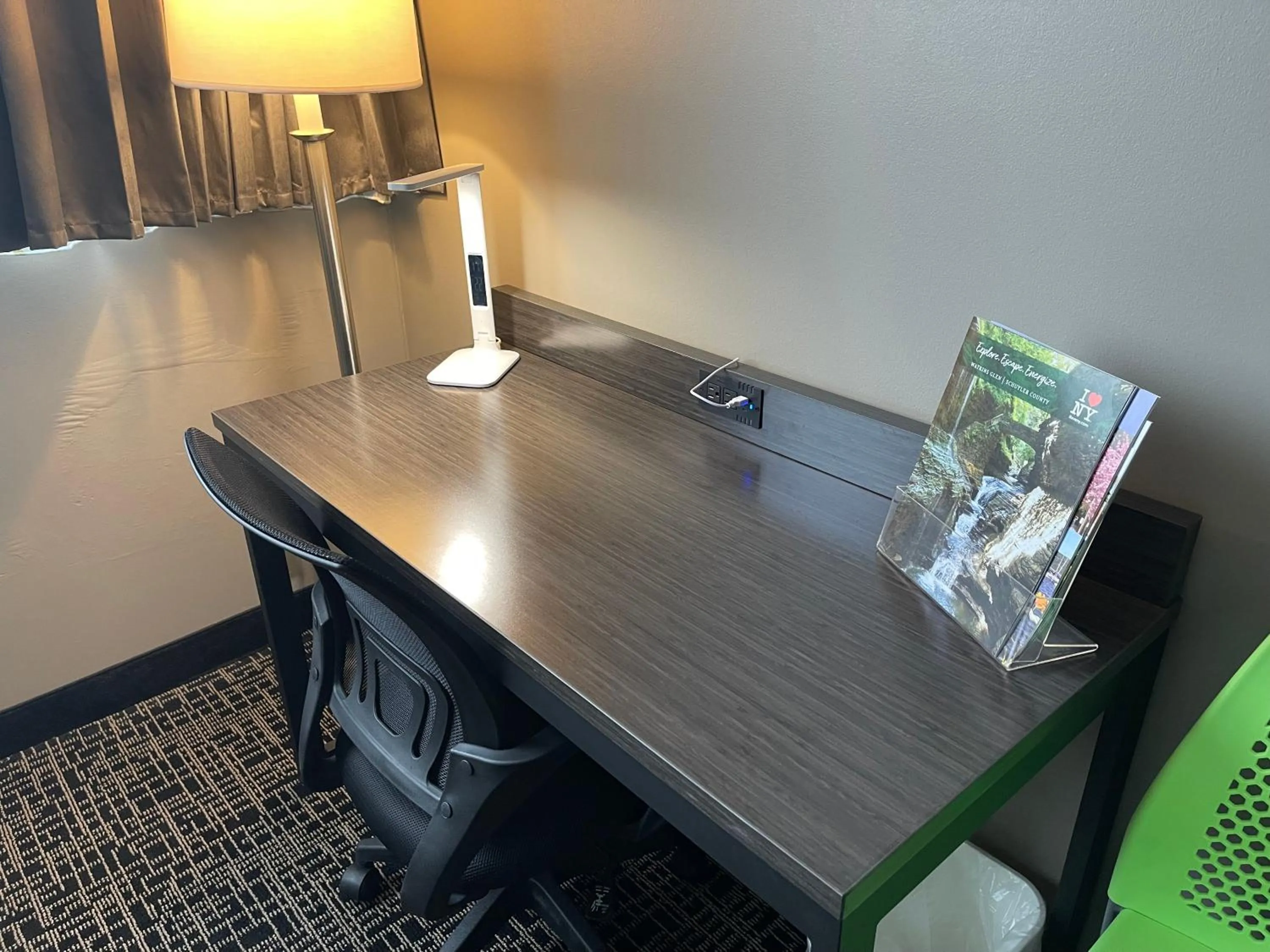 Queen Room in Wingate by Wyndham Lake George