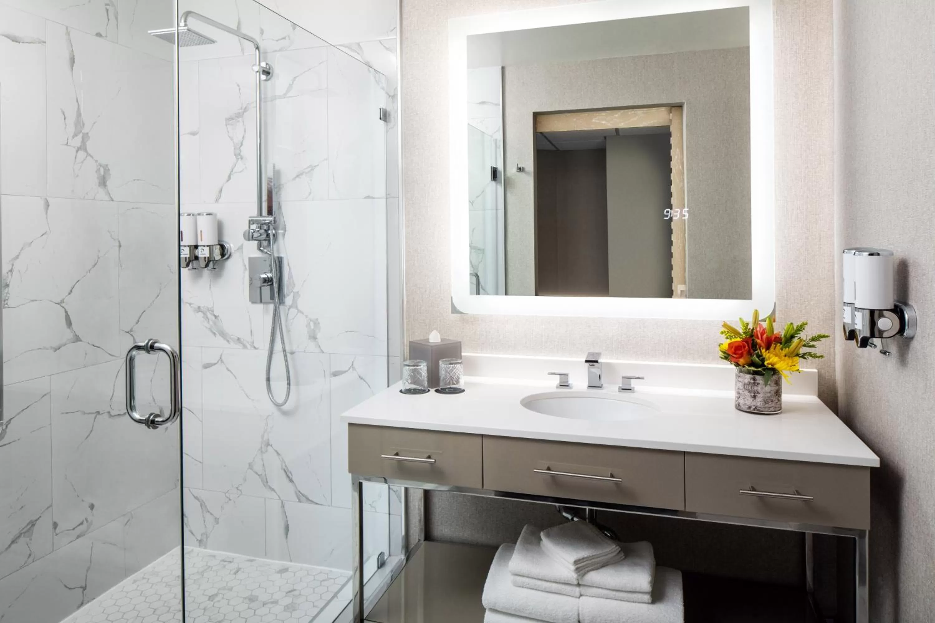 Cozy Standard Double Queen in The Delaney Hotel