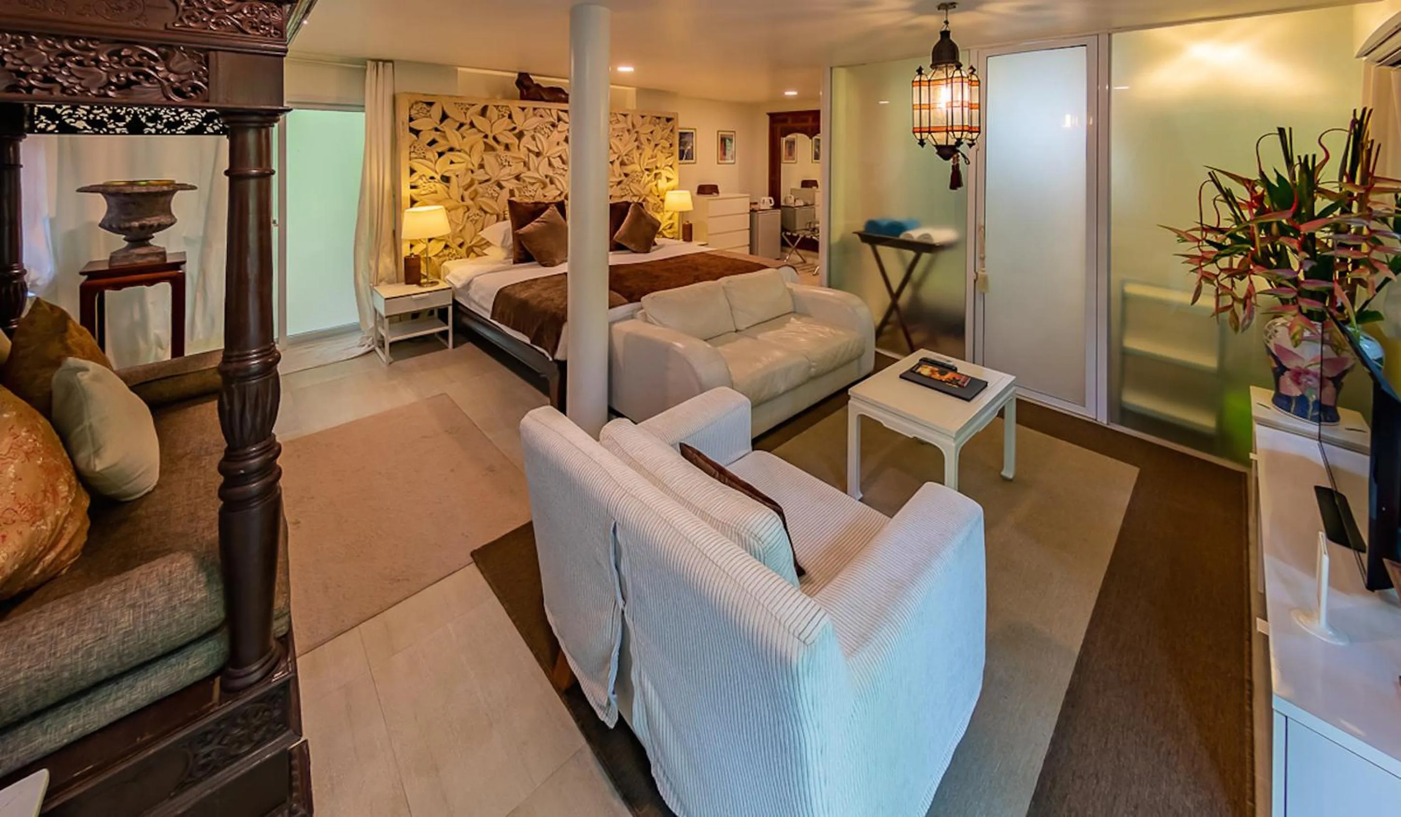 Deluxe Double Room with Balcony in Ban Kaew Villas