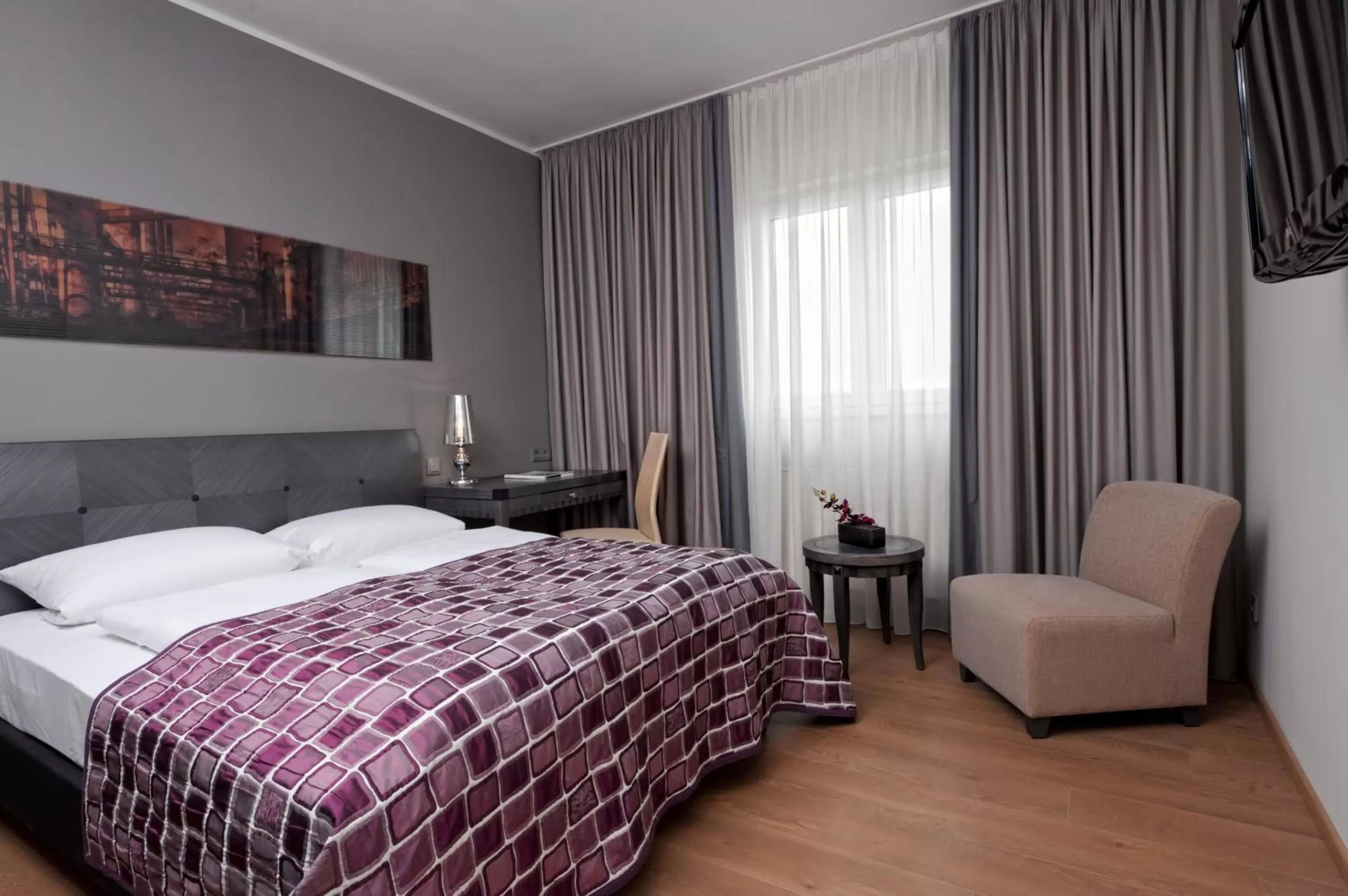 Standard Double Room in Wyndham Duisburger Hof
