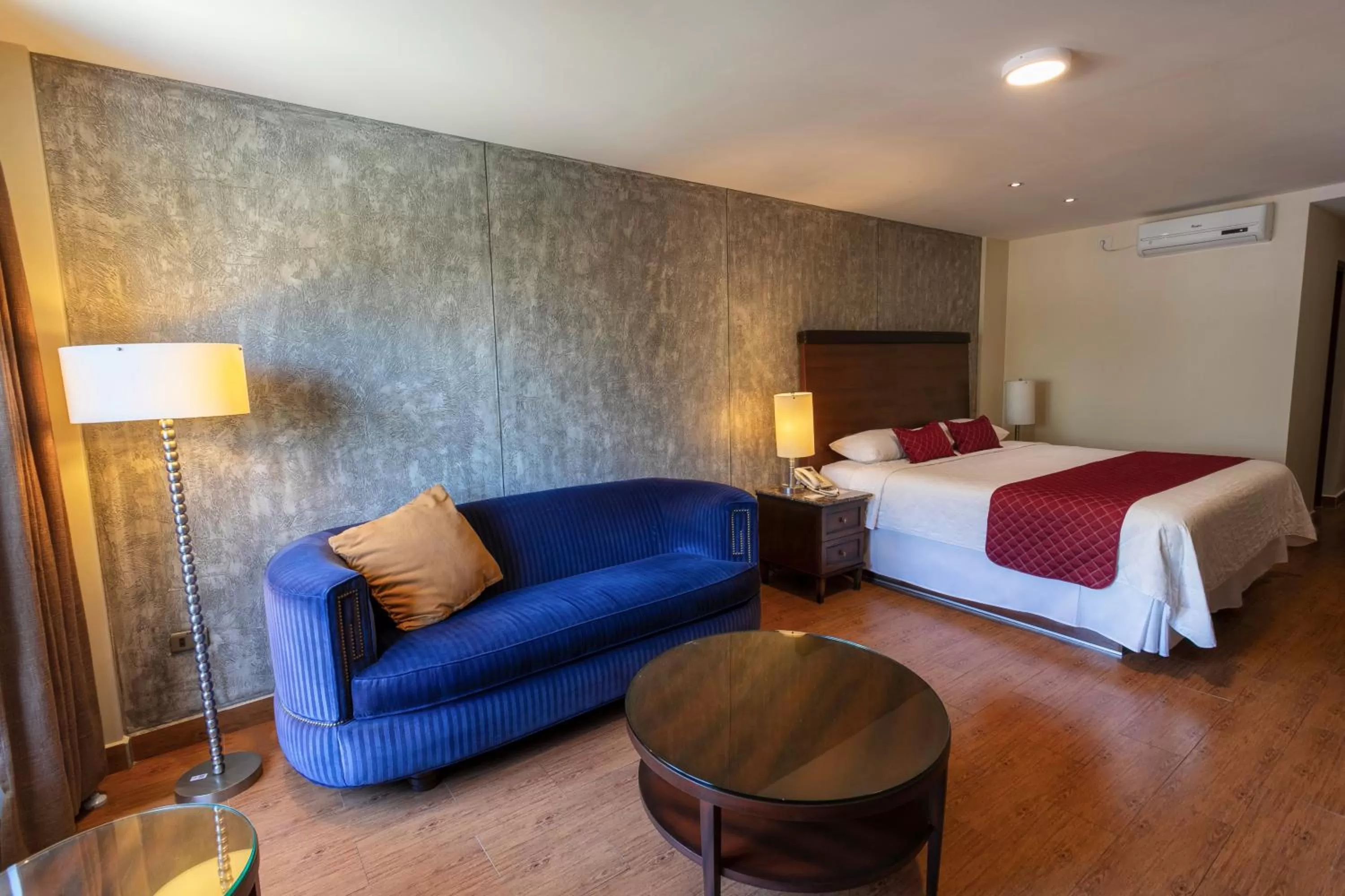 Suite Double in Gran Hotel Cochabamba