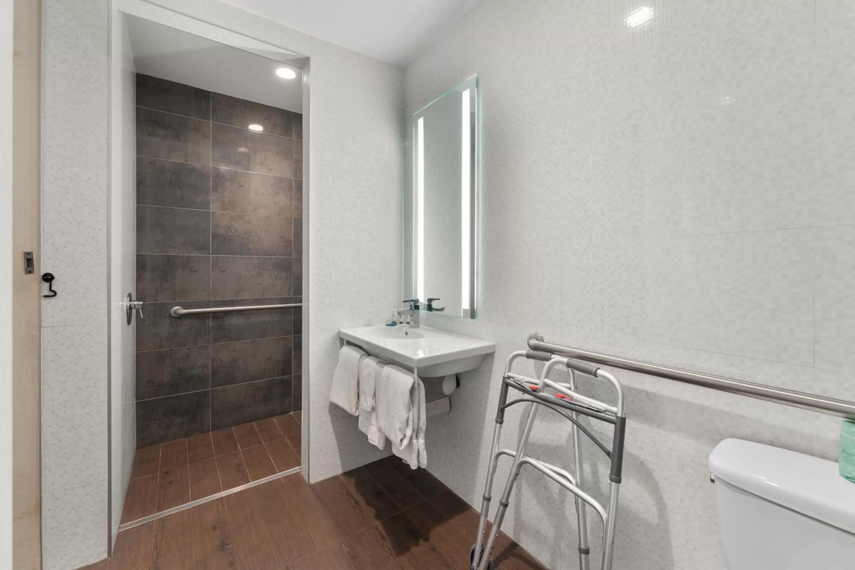 1 Queen Bed Accessible Non Smoking in Quality Inn Philadelphia Center City