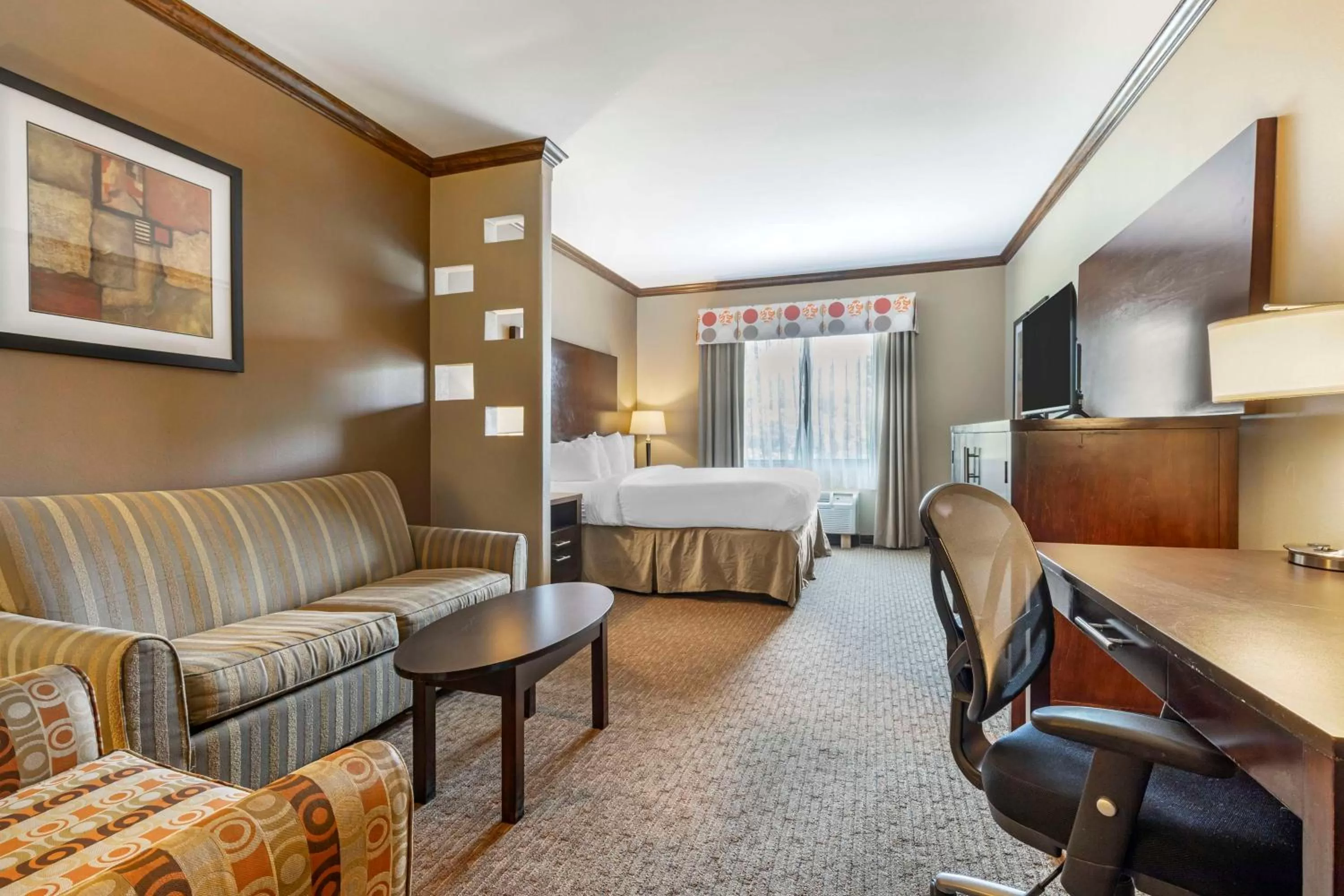 King Suite - Disability Access in Best Western Plus Texoma Hotel & Suites