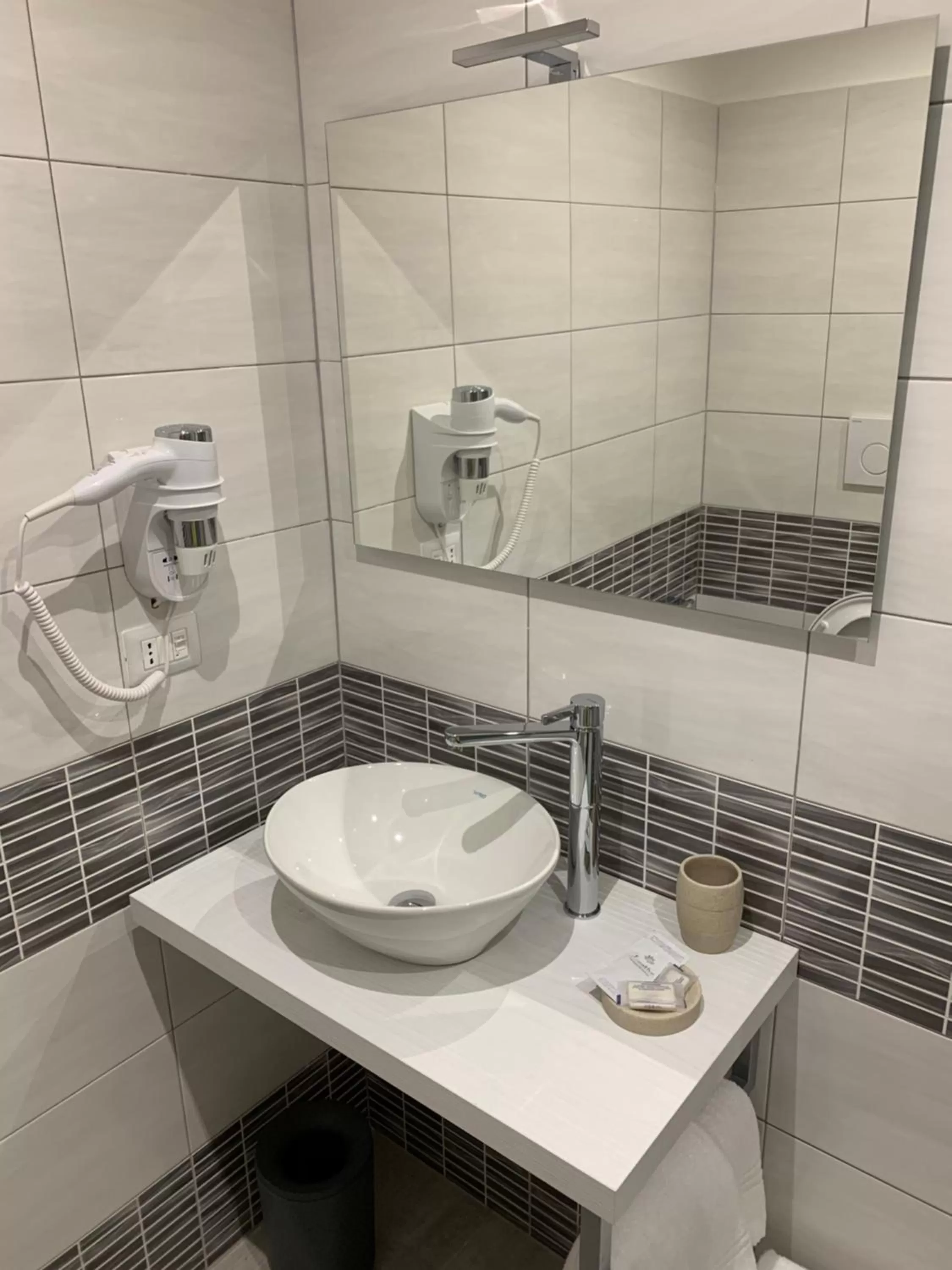 Superior Triple Room in Hotel Assarotti