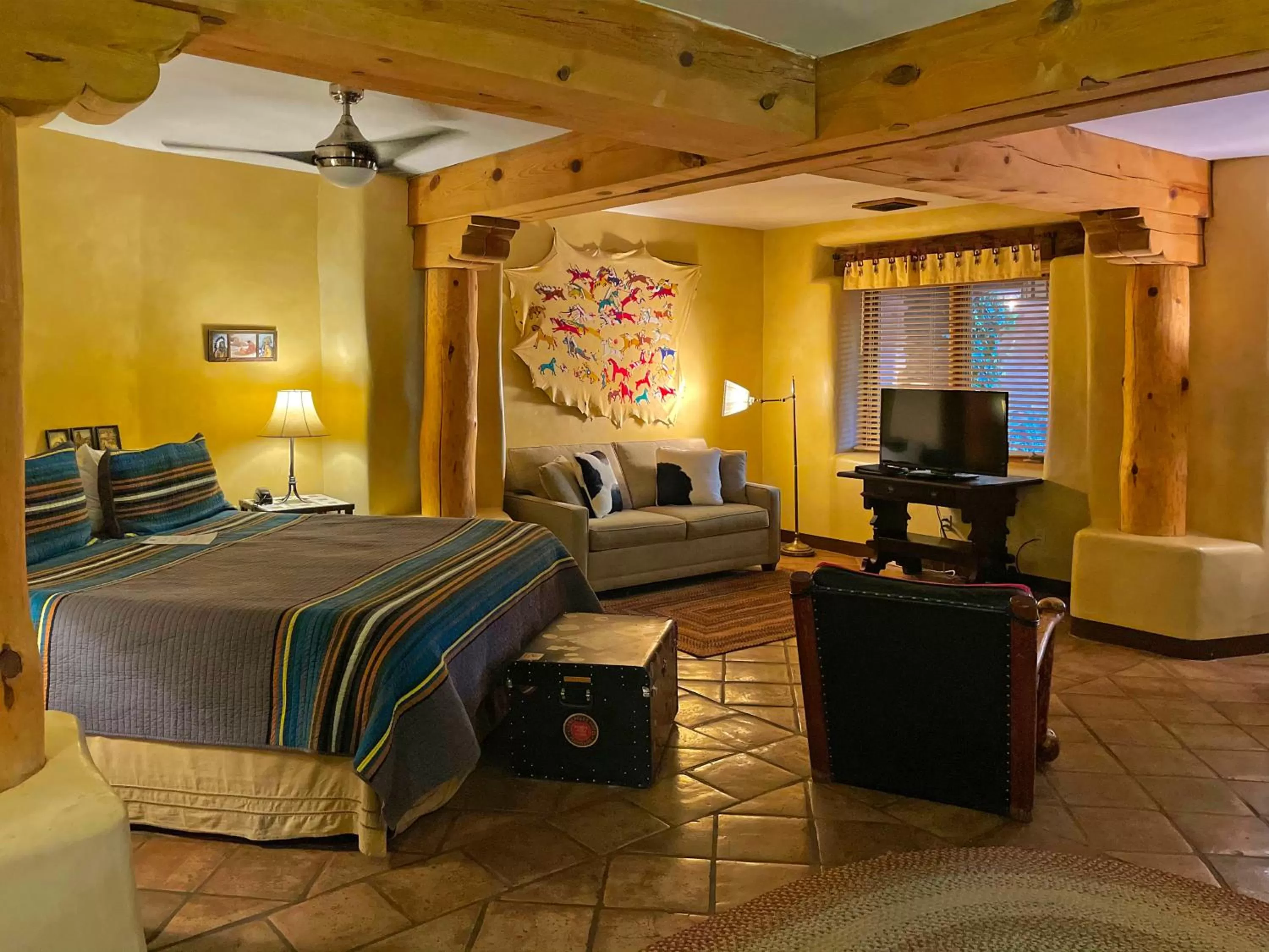 Deluxe King Room in El Portal Sedona Hotel
